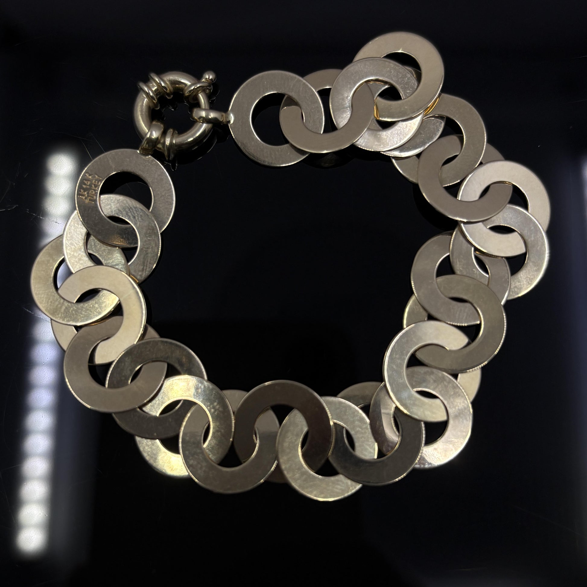 Vintage Wide Circle Link Bracelet in 14k Yellow Gold