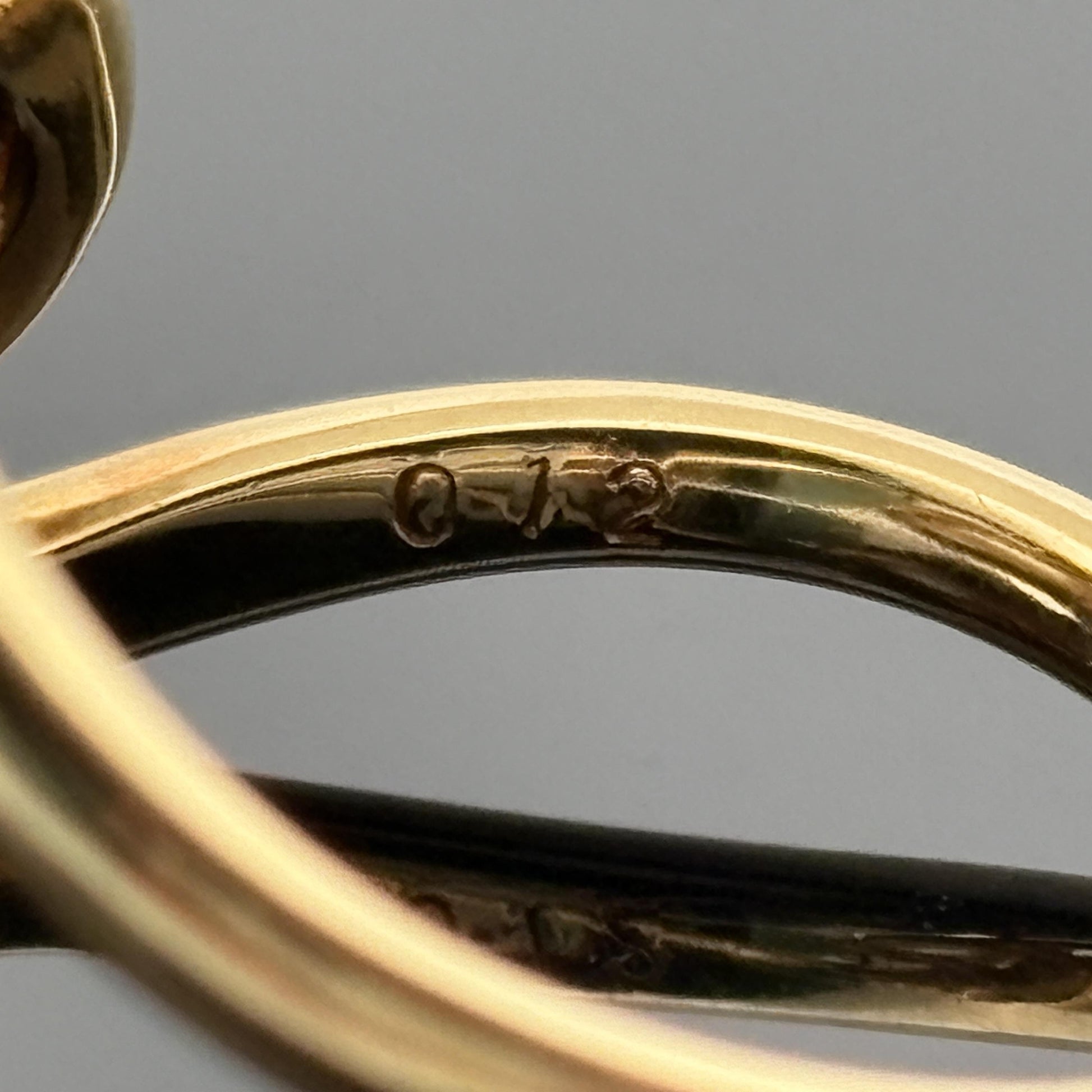 Estate White & Black 10.5mm Pearl Diamond Moi et Toi Ring 18k Yellow Gold