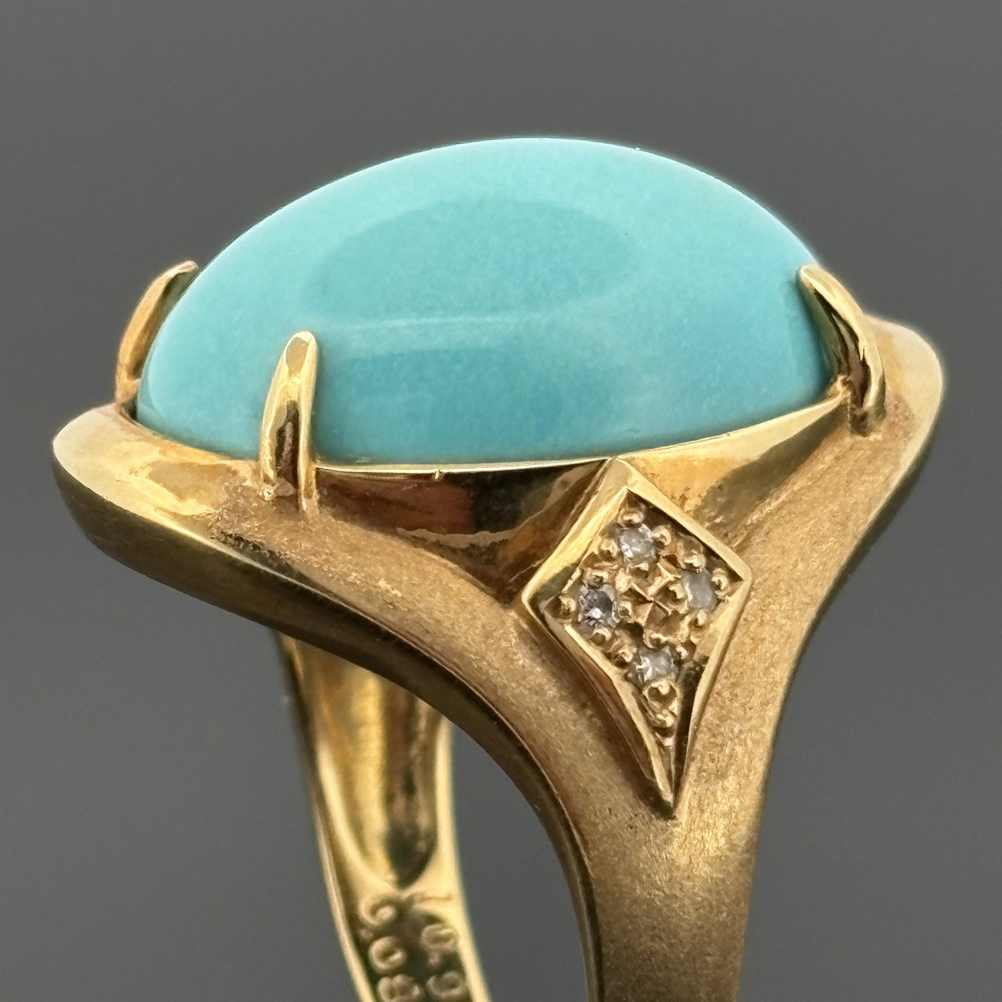 Vintage Turquoise Cabochon & Diamond Ring 18k Yellow Gold