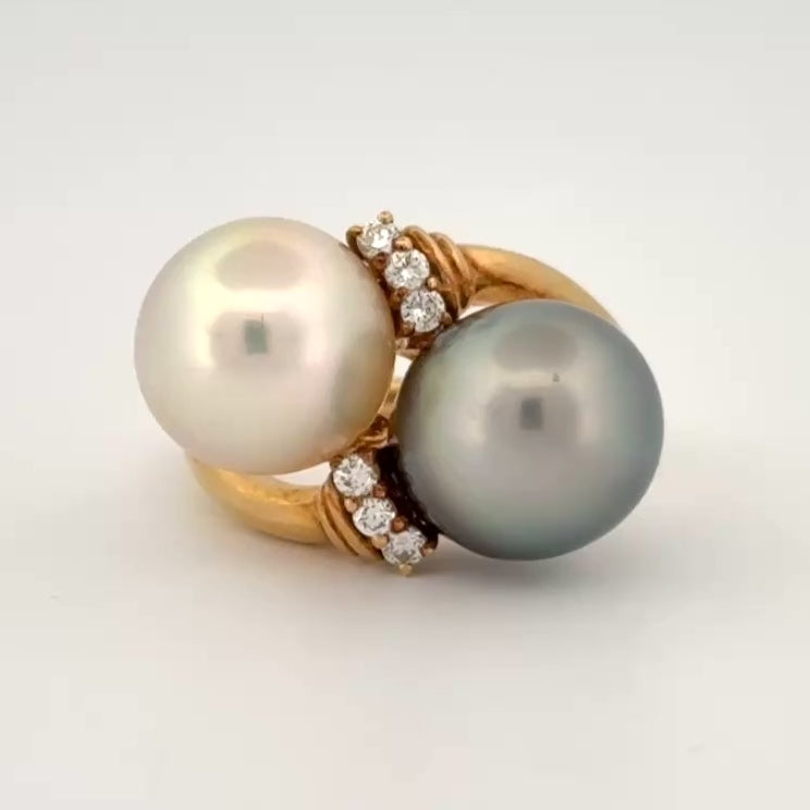 Estate White & Black 10.5mm Pearl Diamond Moi et Toi Ring 18k Yellow Gold