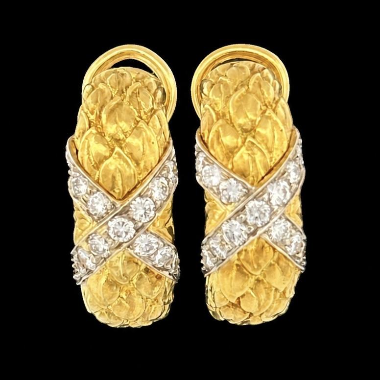Seidengang Laurel Semi-Hoop Earrings 18k Gold & Diamond