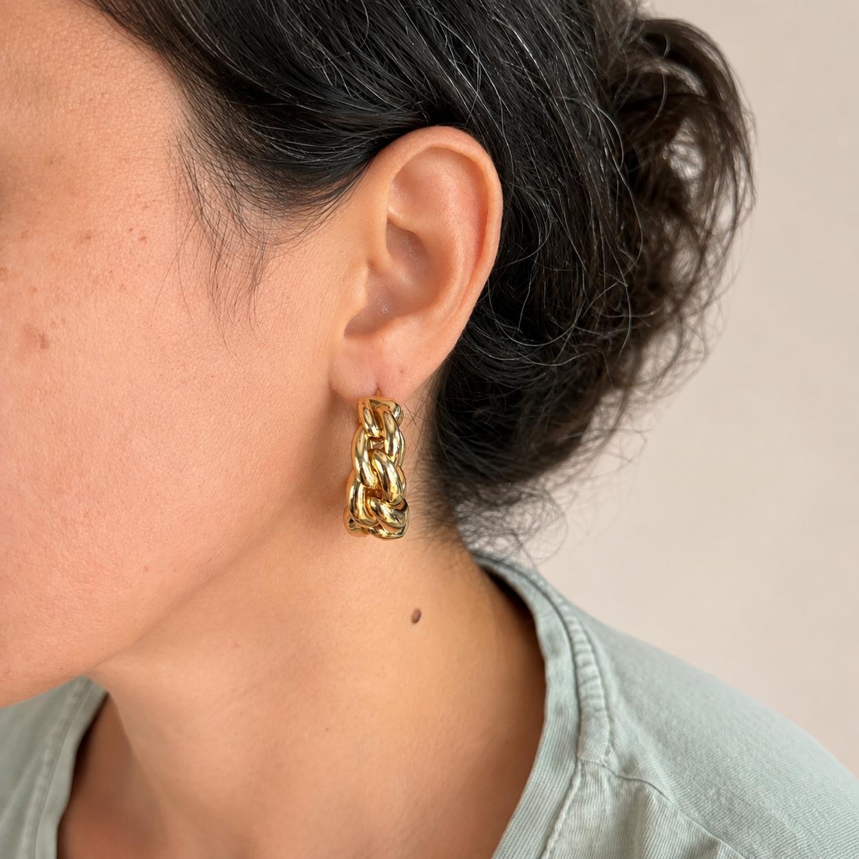 Vintage 18k Yellow Gold Large Curb Link Hoop Earrings by Il Gioiello