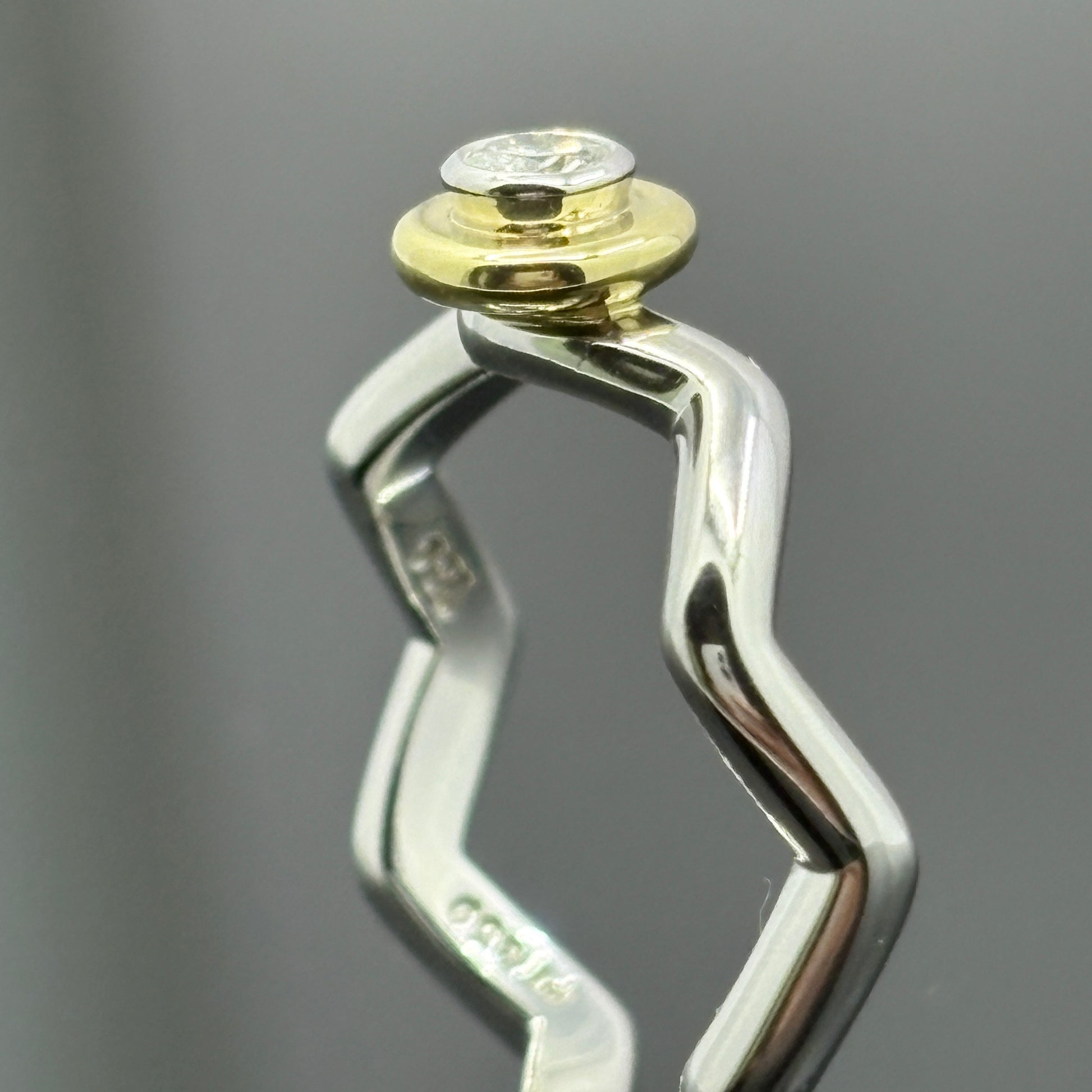 Tiffany & Co Paloma Picasso Zig Zag Diamond Ring - Platinum & 18k - Size 5 1/2