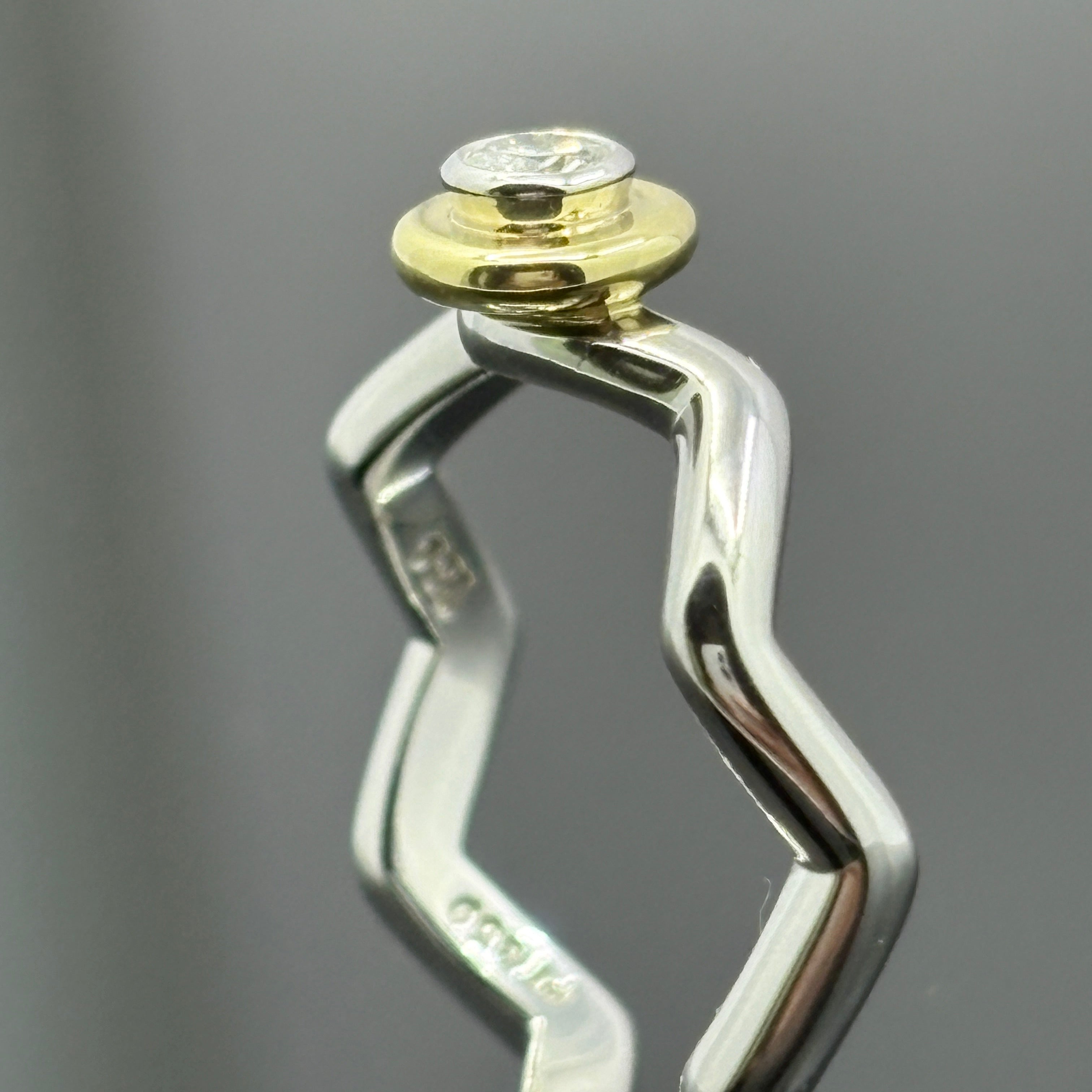 Tiffany & Co Paloma Picasso Zig Zag Diamond Ring - Platinum & 18k - Size 5 1/2