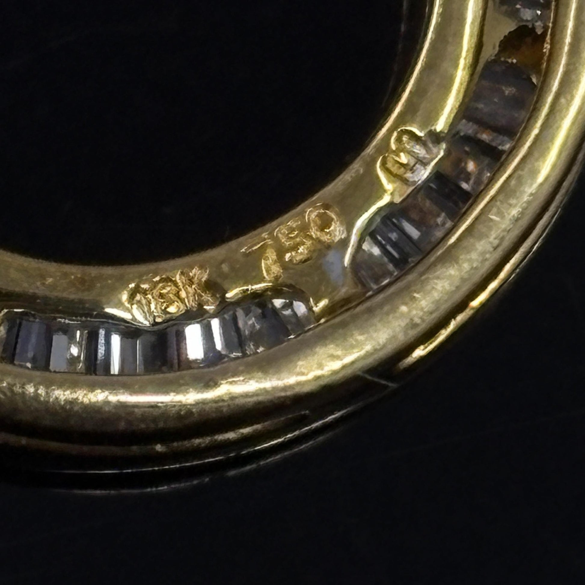 Estate Diamond Baguette Circle Pendant Necklace 18k Gold 1.50ctw