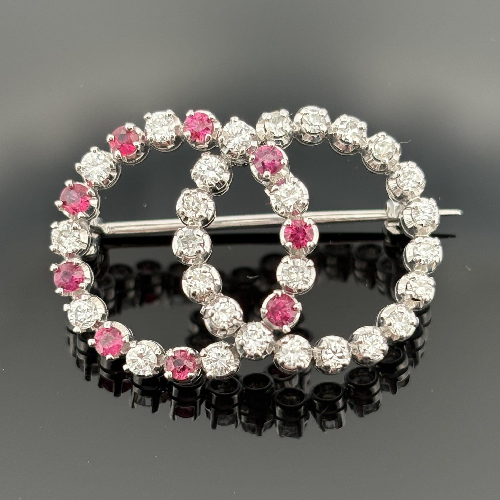 Double Circle Brooch 18k White Gold 1.11ctw - Italy