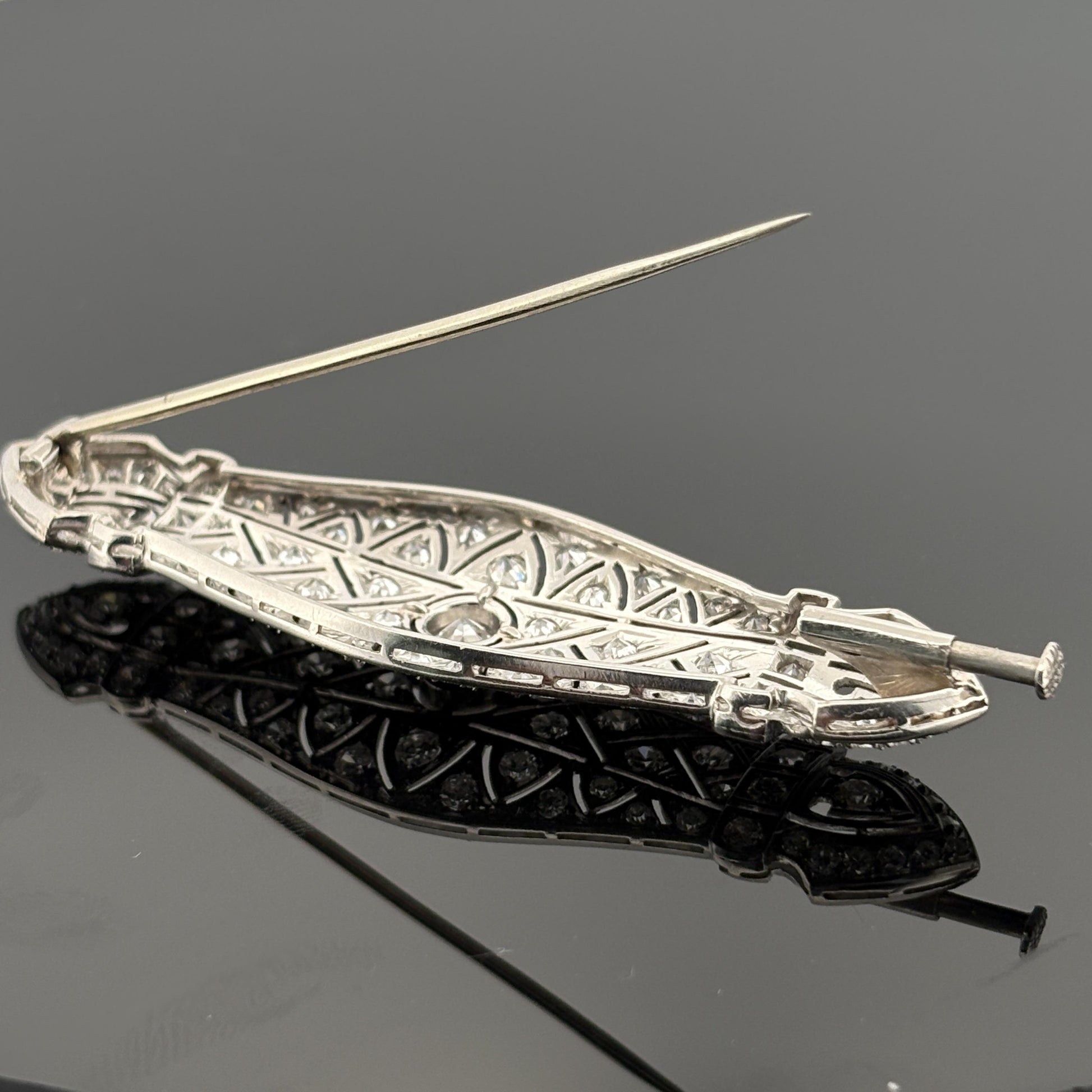 Vintage French Mid-century Platinum 3.90ctw Diamond Brooch
