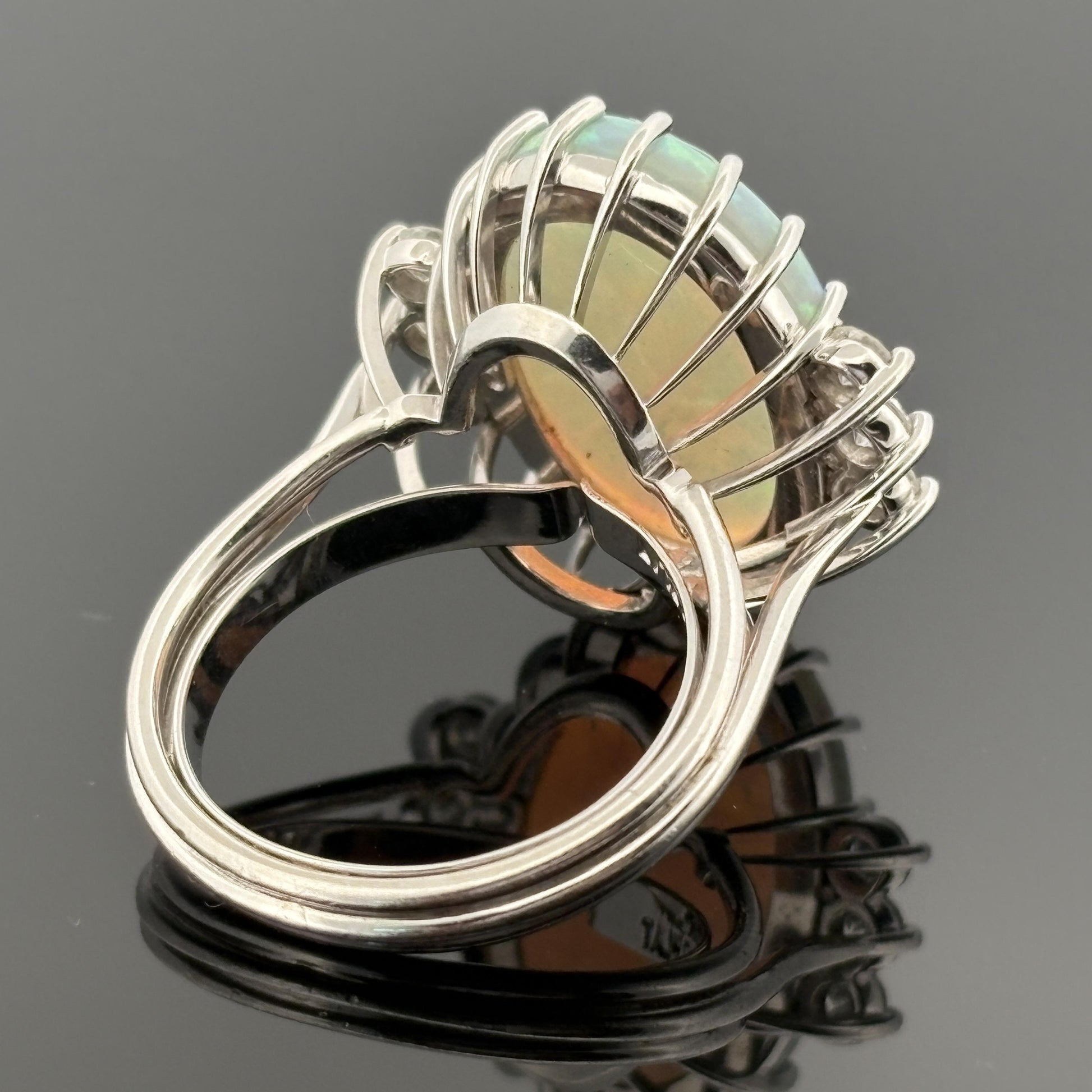 Vintage Mid-Century 6.70ct Crystal Opal Platinum & Diamond Ring