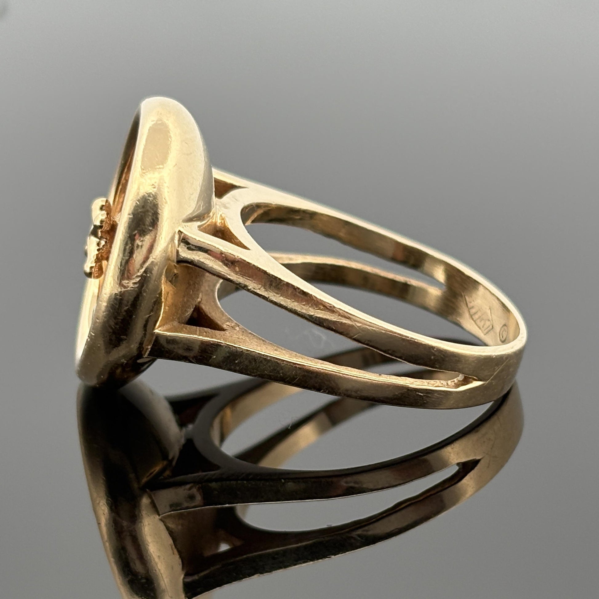 Vintage Roulette Spinning Diamond Enamel Ring 14k Gold