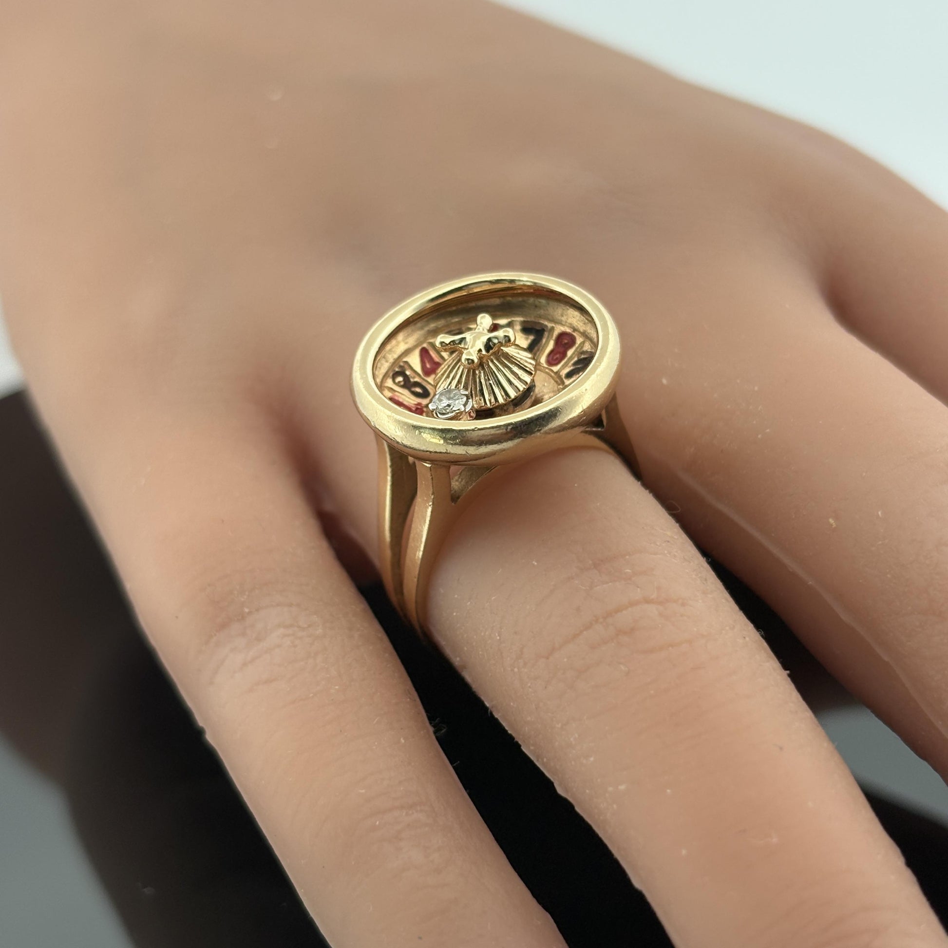 Vintage Roulette Spinning Diamond Enamel Ring 14k Gold