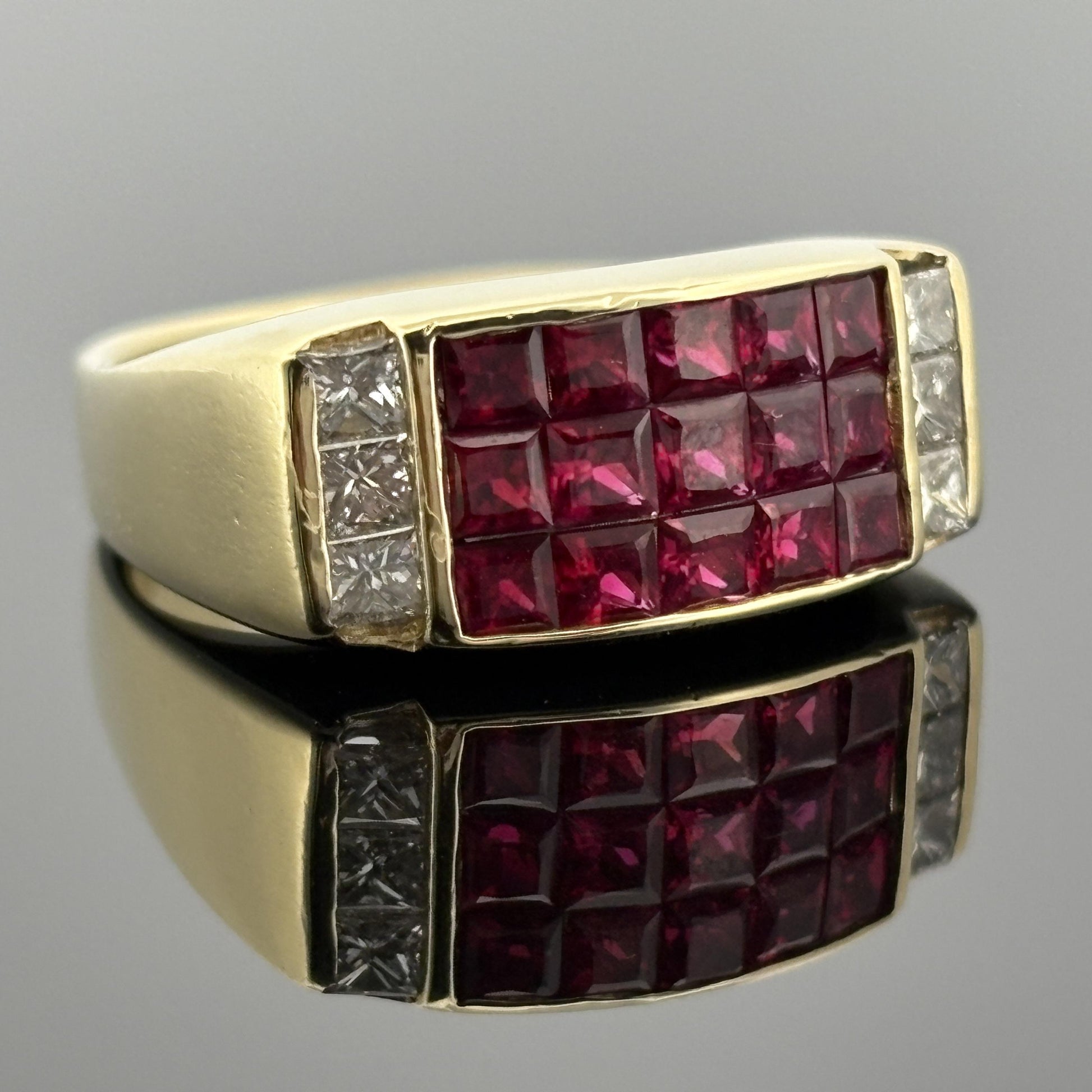 SeidenGang Ruby & Diamond 18k Yellow Gold Ring