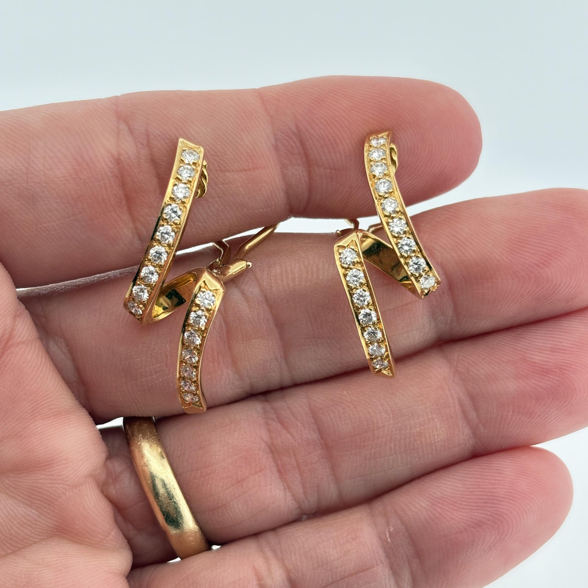 Estate Dankner Ribbon Stiletto Diamond Earrings in 18k Yellow Gold