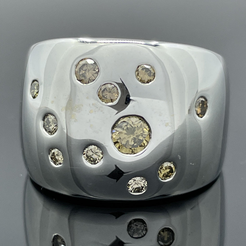 Poiray Diamond Wide Dome Ring 18k White Gold - French