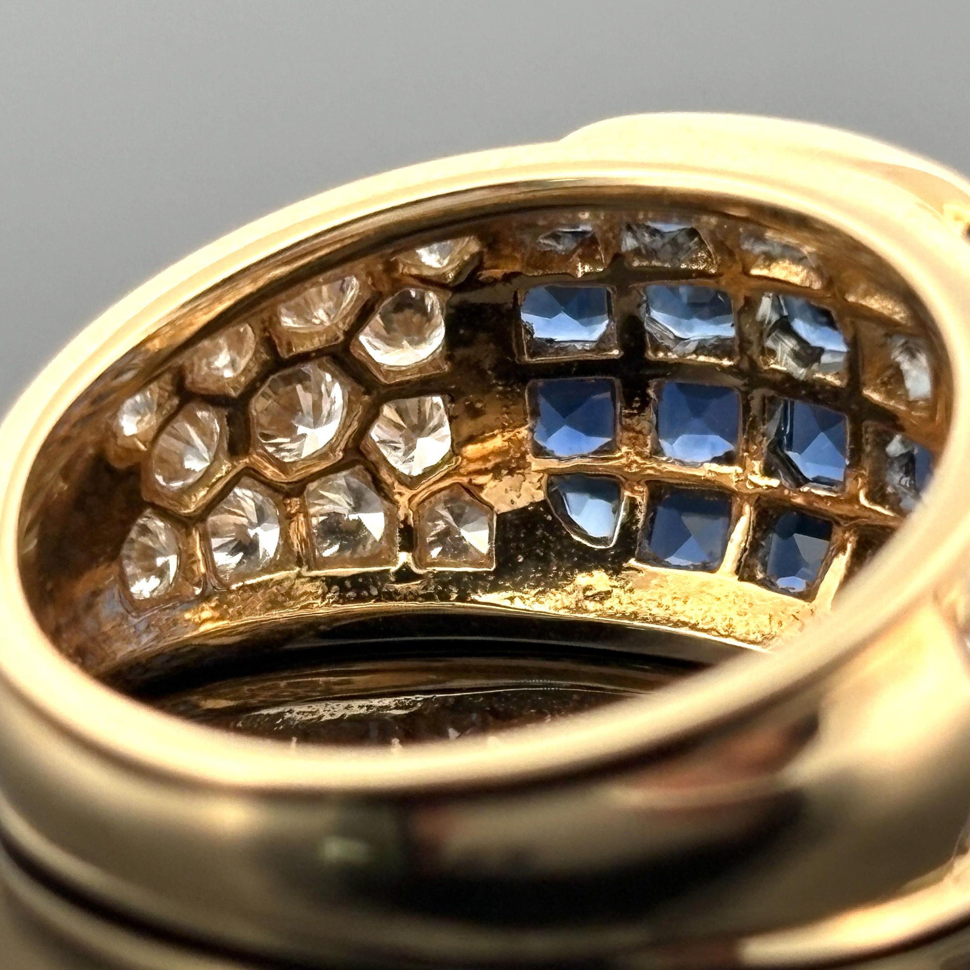 Sapphire & Diamond Ring 18k Yellow Gold