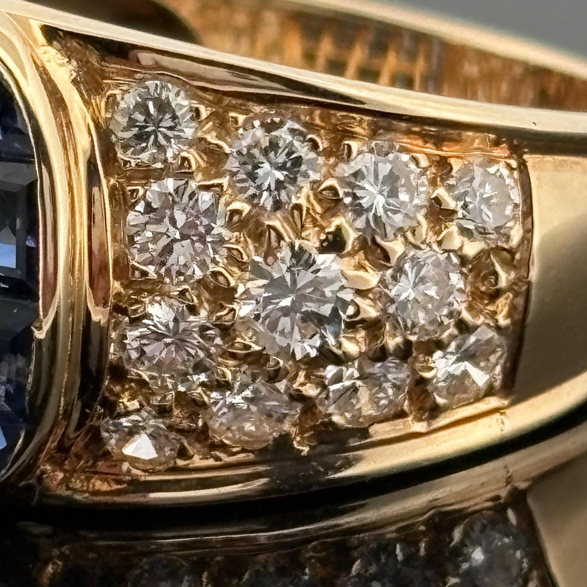 Sapphire & Diamond Ring 18k Yellow Gold