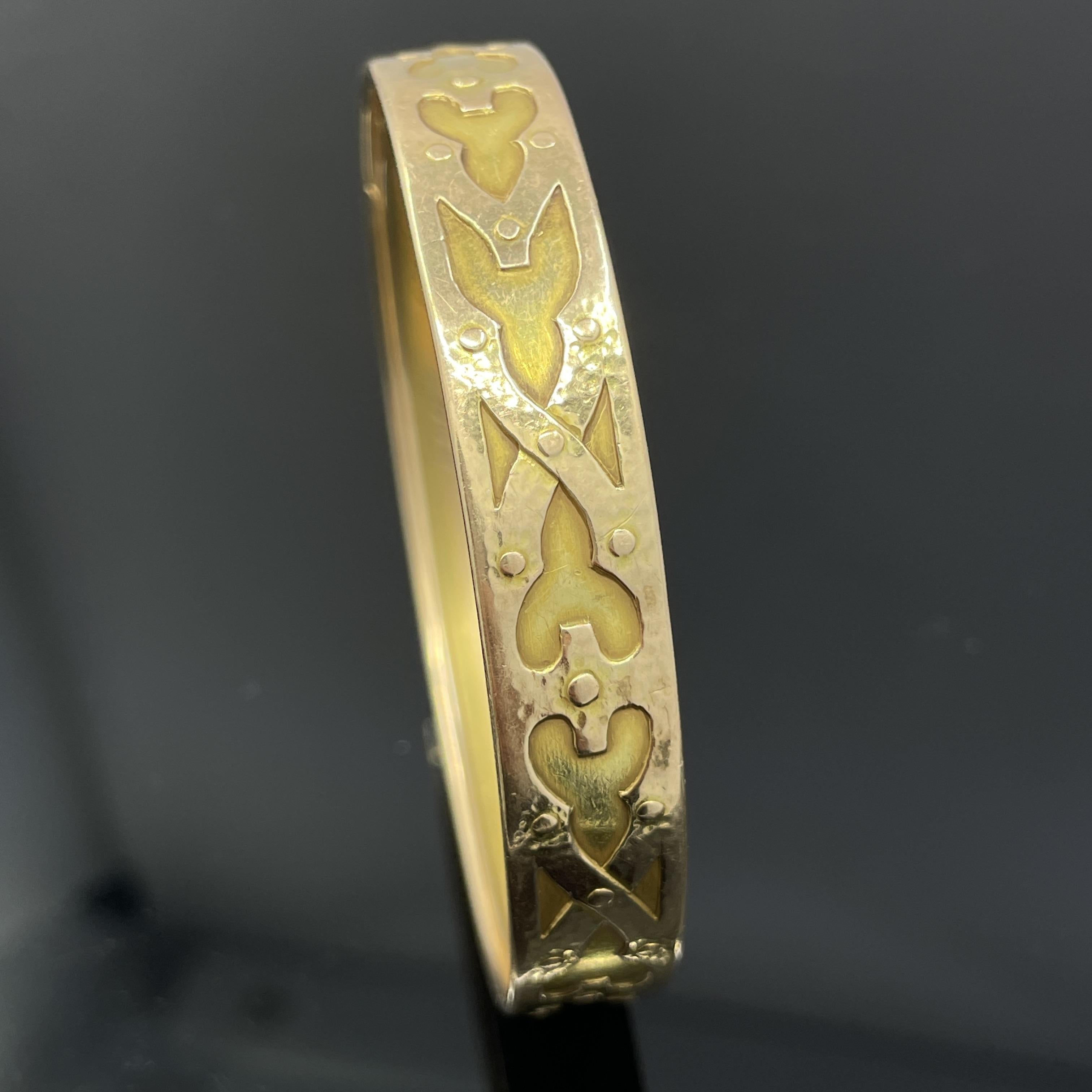 Antique Arts & Crafts 14k Yellow Gold Bangle Bracelet