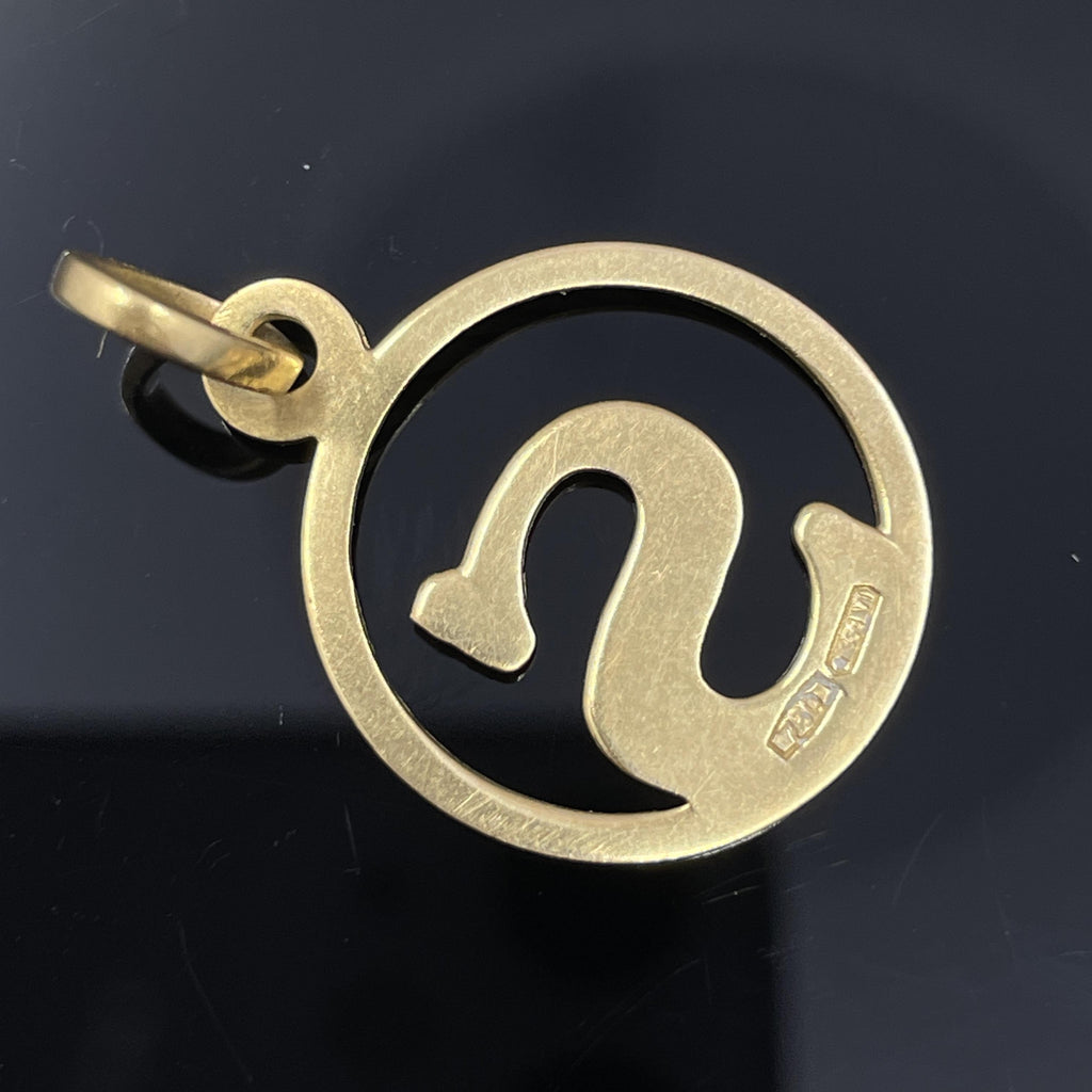 Vintage Letter S Initial Circle Pendant in 18k Yellow Gold - 17mm -  Italy