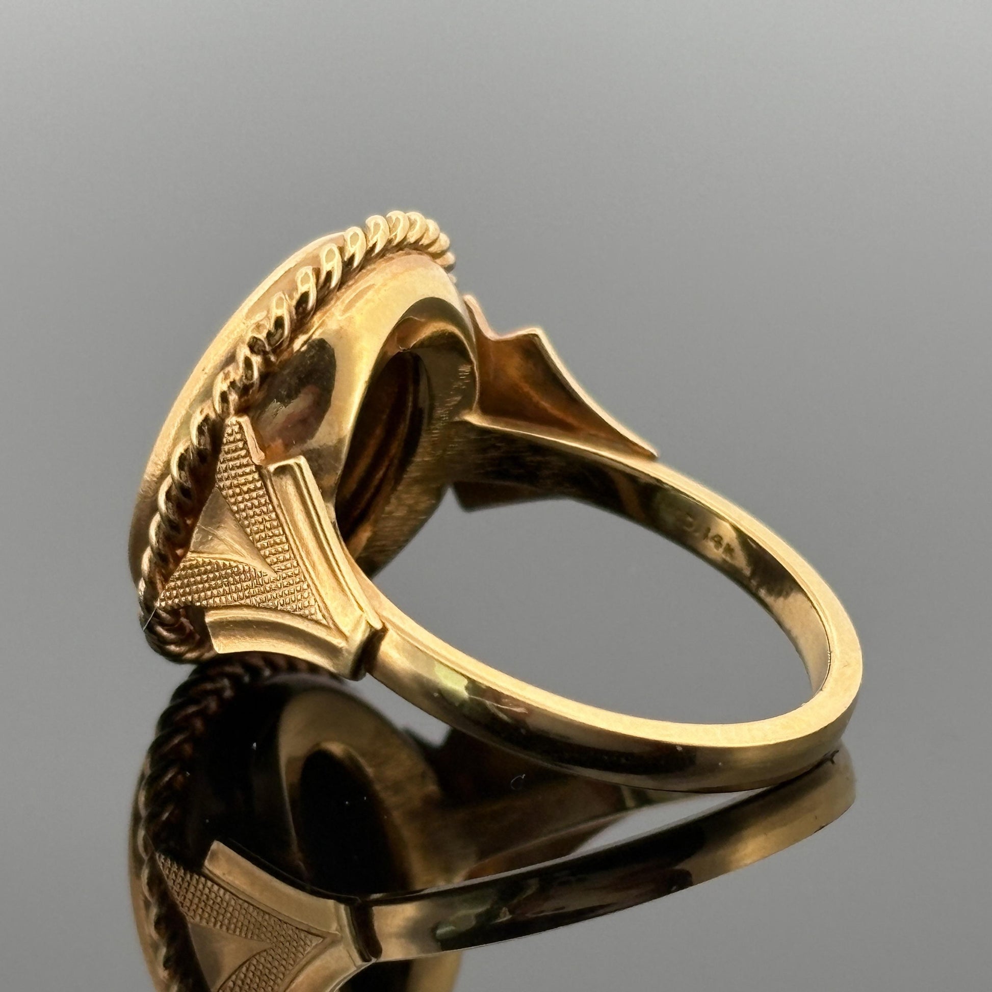 Vintage Wedgwood Jasperware Cameo Ring, 14k Yellow Gold