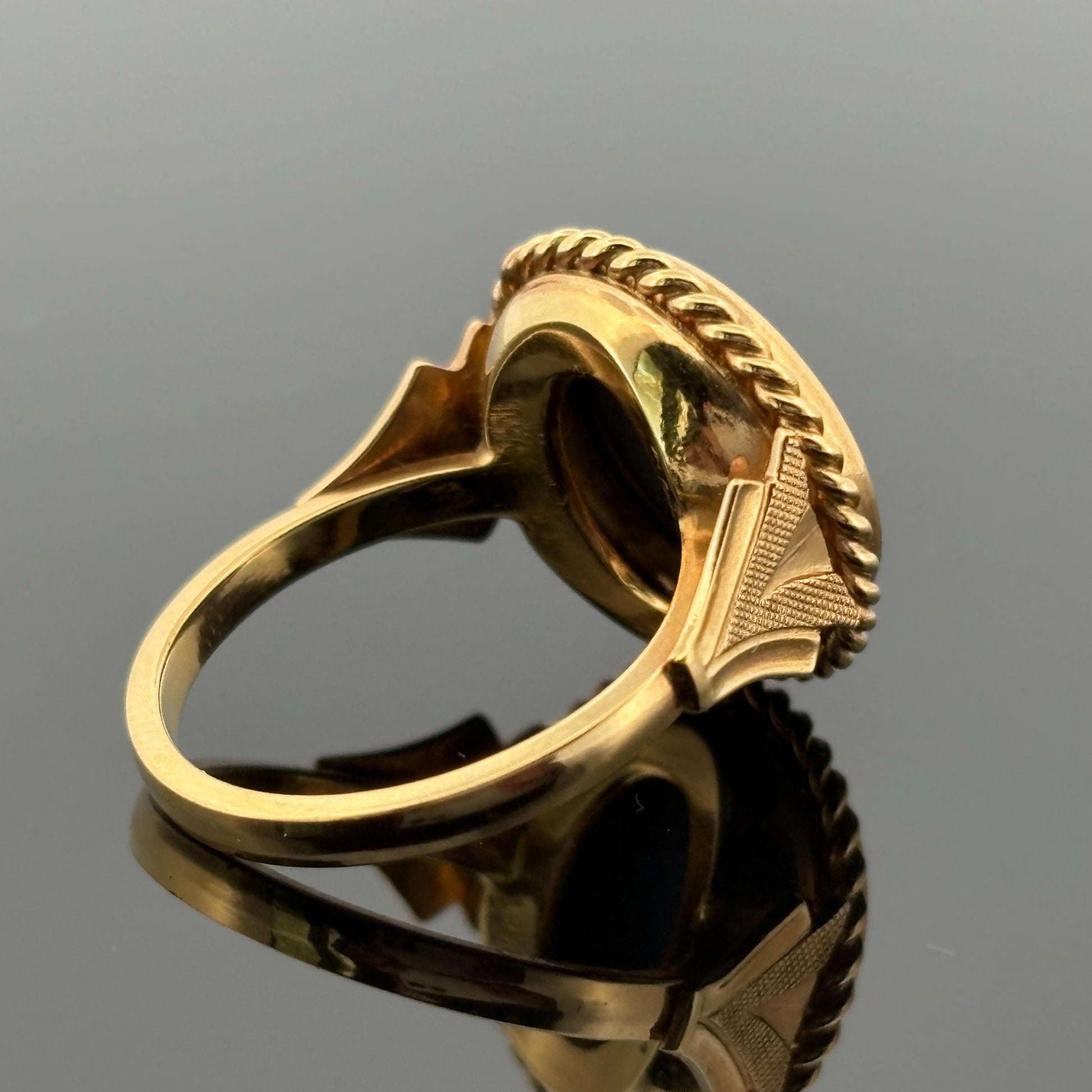 Vintage Wedgwood Jasperware Cameo Ring, 14k Yellow Gold