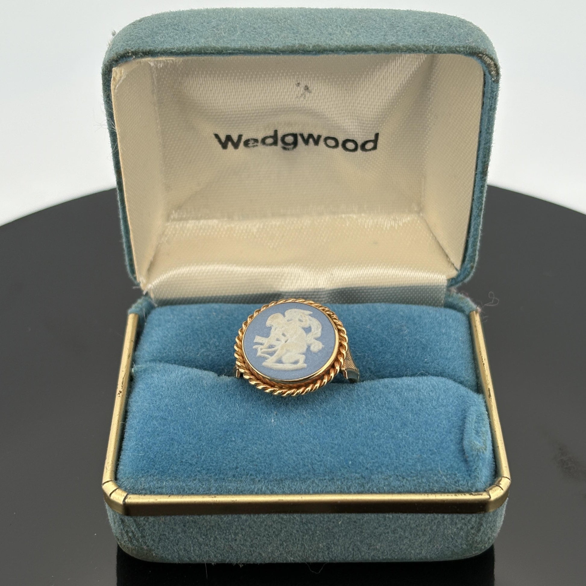 Vintage Wedgwood Jasperware Cameo Ring, 14k Yellow Gold