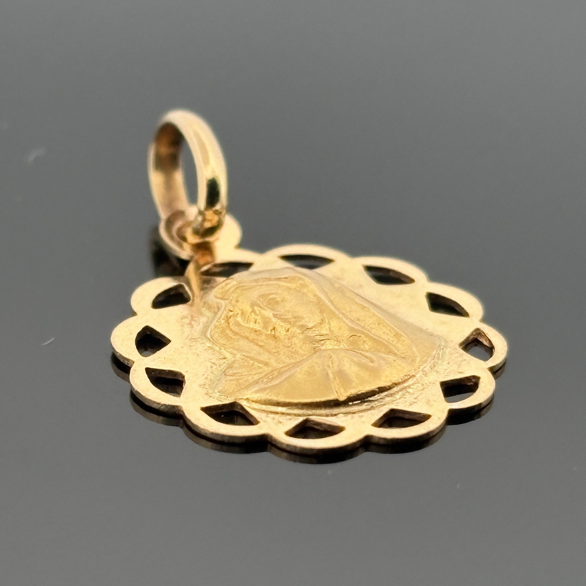 Blessed Virgin May Pendant Medal 18K Fratelli Pavan Italy - Approx 14mm