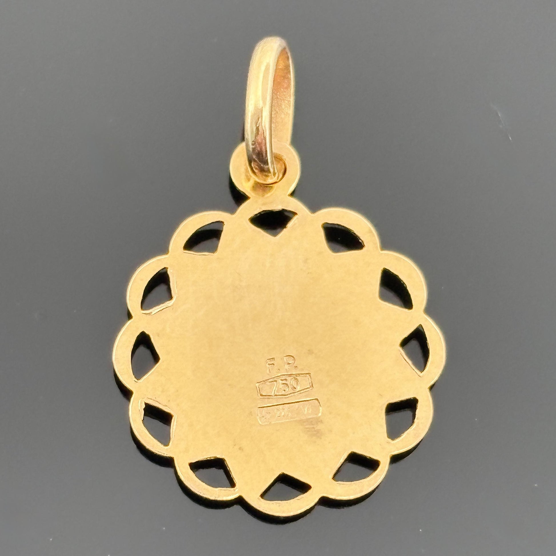 Blessed Virgin May Pendant Medal 18K Fratelli Pavan Italy - Approx 14mm