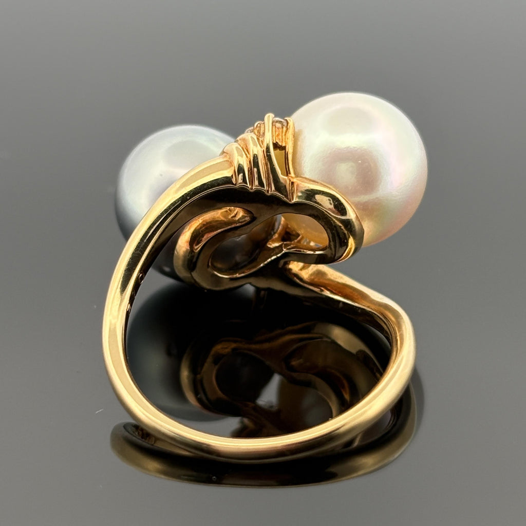 Estate White & Black 10.5mm Pearl Diamond Moi et Toi Ring 18k Yellow Gold