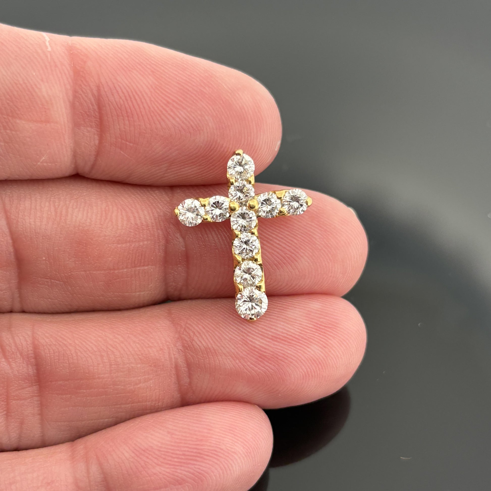 Diamond Cross Pendant 1.50ctw  18k Yellow Gold