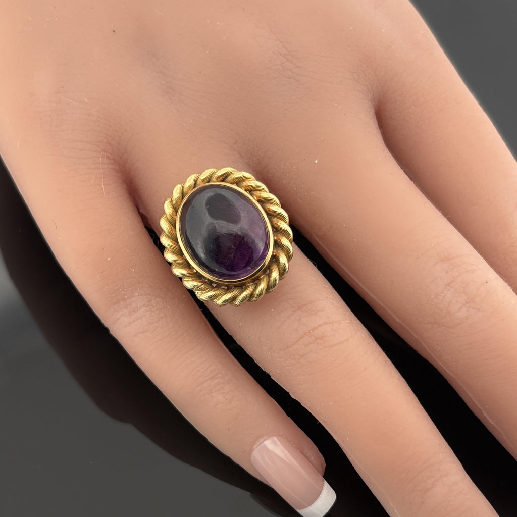 Vintage Mid-Century Amethyst Rope Motif Ring in 18k Yellow Gold