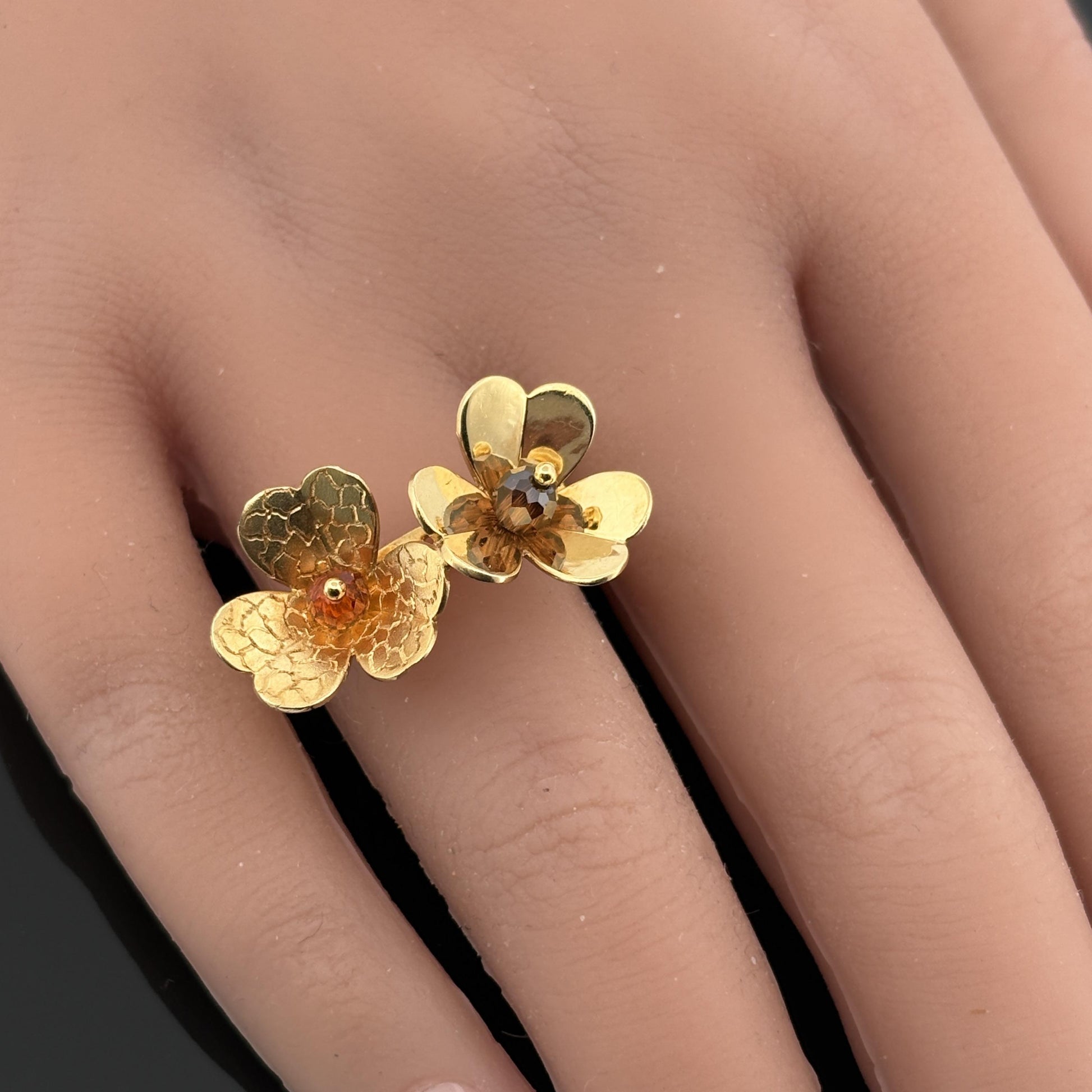 Double Flower 18k Yellow Gold Ring w/ Citrine