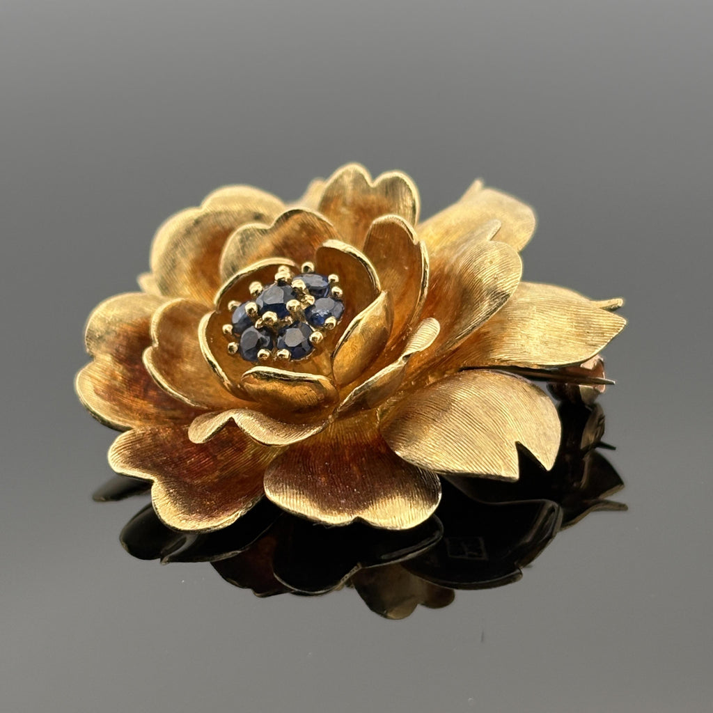 Vintage Flower Brooch 18k Yellow Gold & Blue Sapphire, Italy ca. 1970