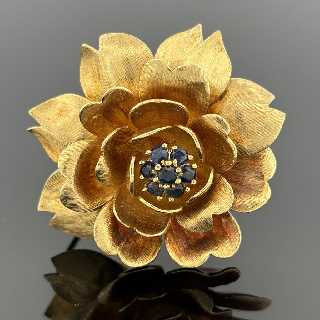 Vintage Flower Brooch 18k Yellow Gold & Blue Sapphire, Italy ca. 1970