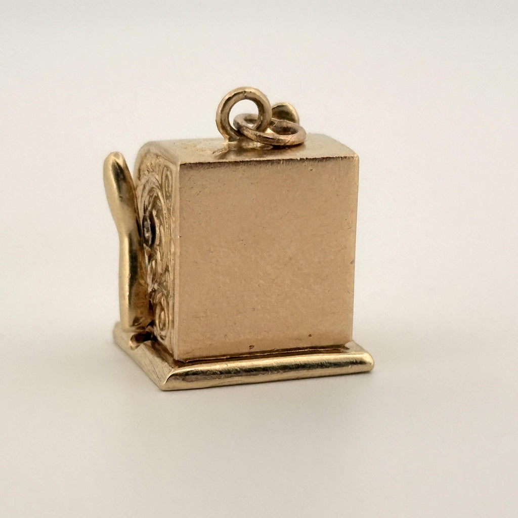 Vintage Slot Machine 14k Gold Charm Pendant - Functional