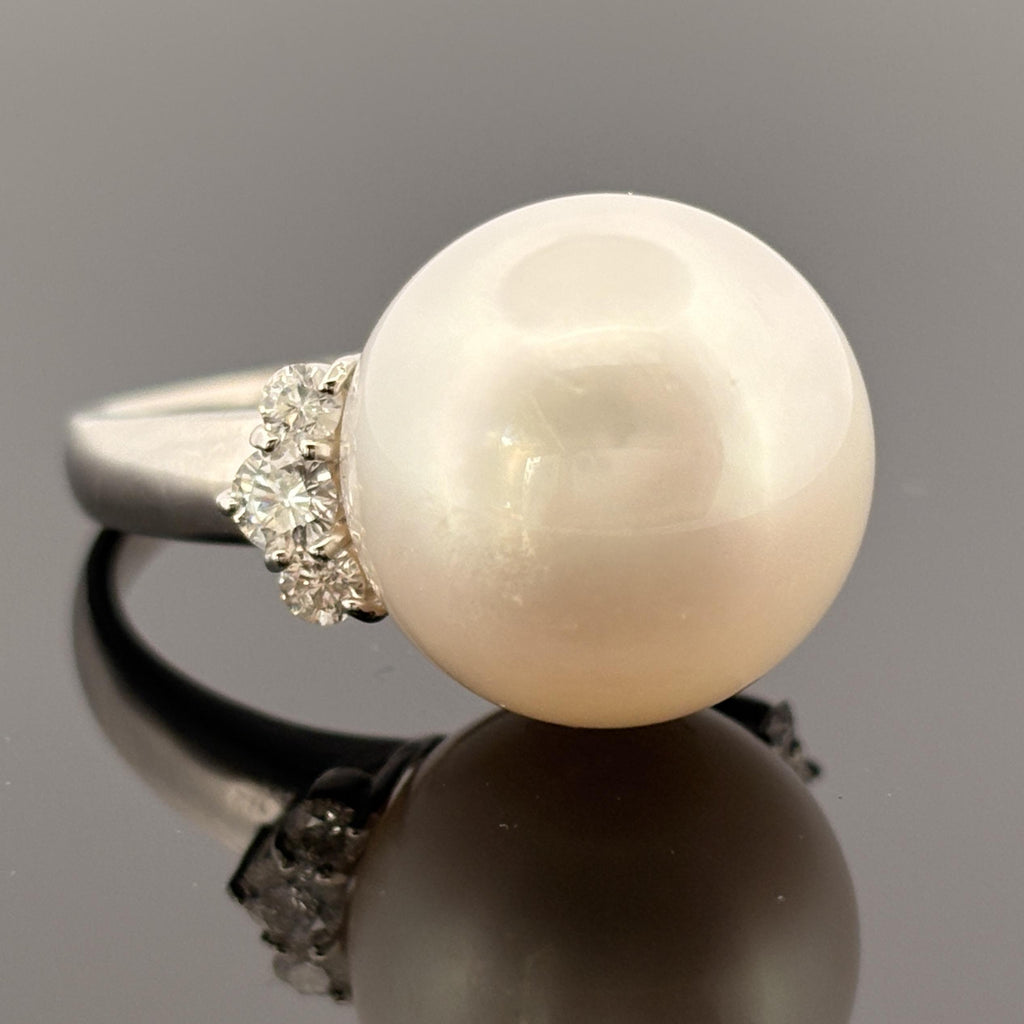Estate South Sea Pearl & Diamond Platinum Ring 15.2mm