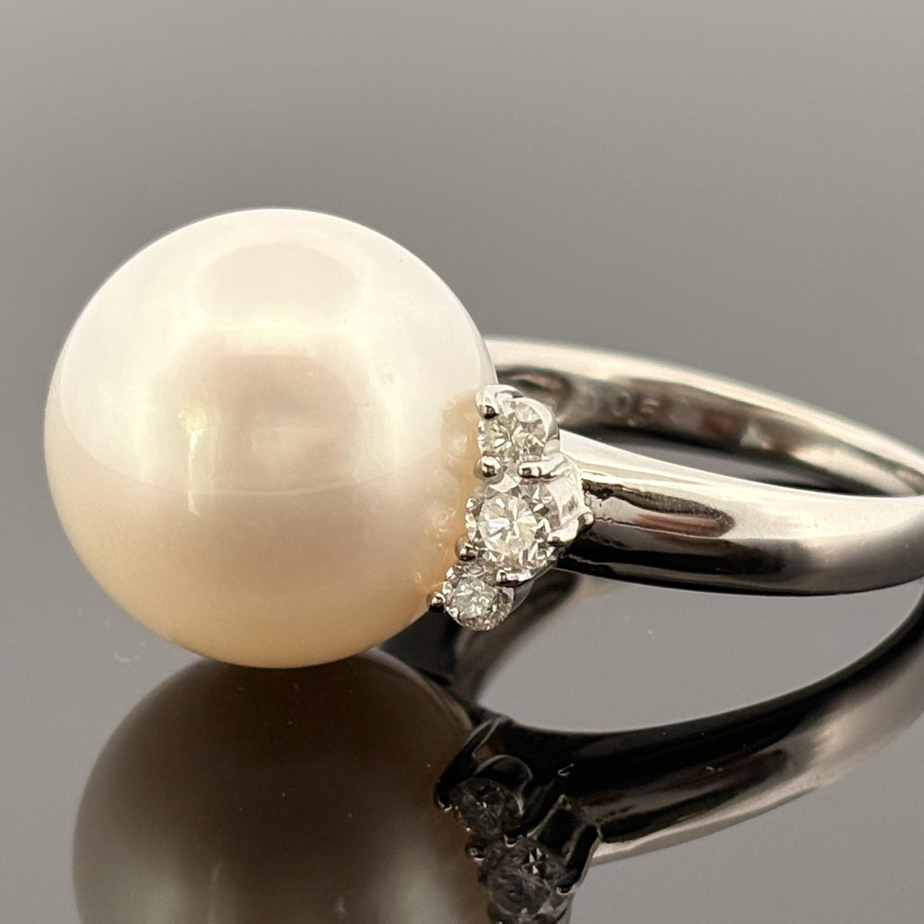 Estate South Sea Pearl & Diamond Platinum Ring 15.2mm