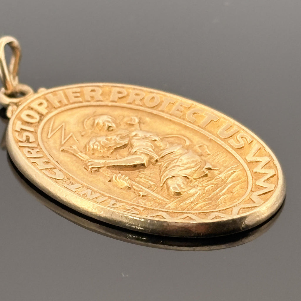 Vintage St. Christopher Oval Medal 14k Gold 29.2mm