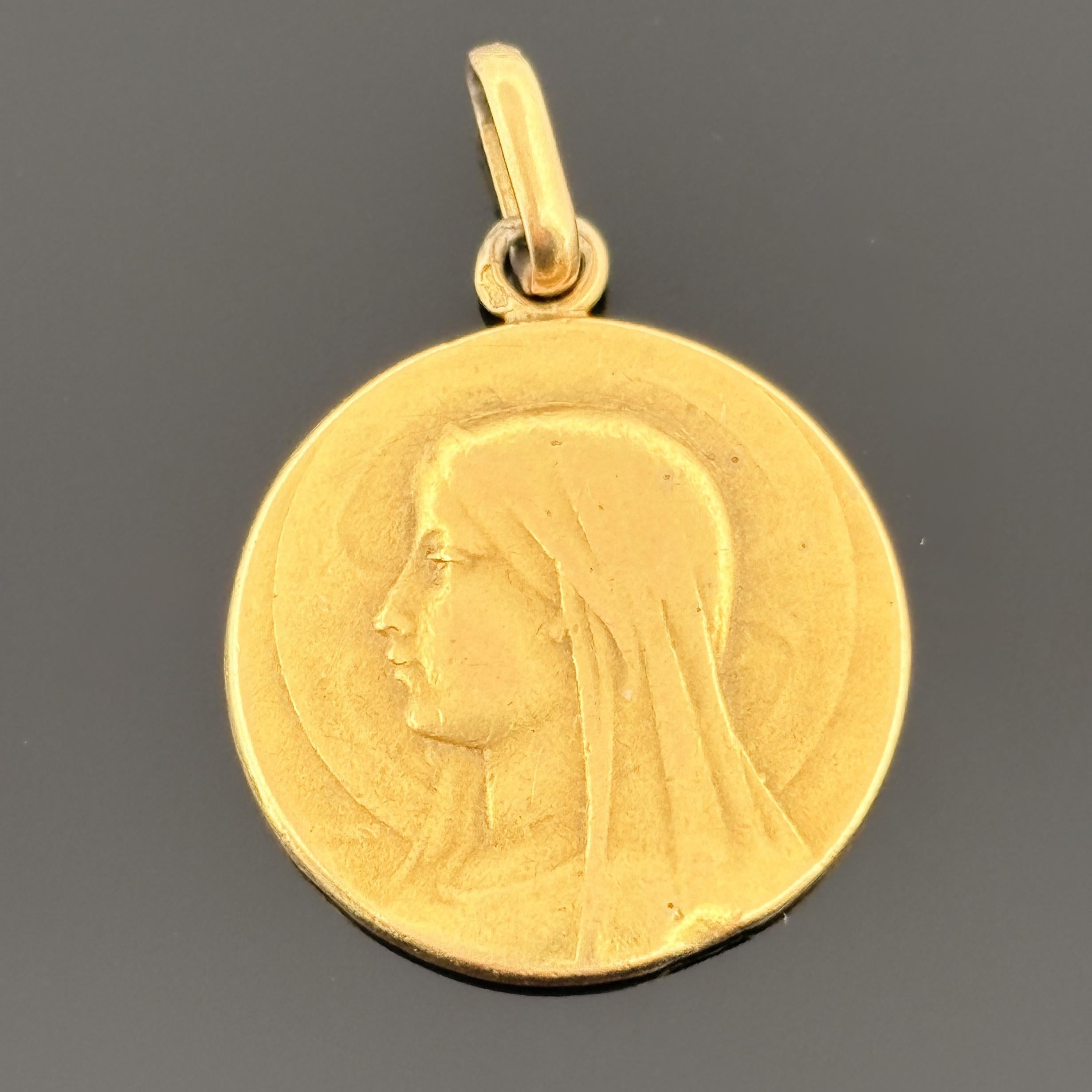 Antique Art Nouveau Blessed Virgin Mary Medal Pendant 18k Gold, French, 17.25mm
