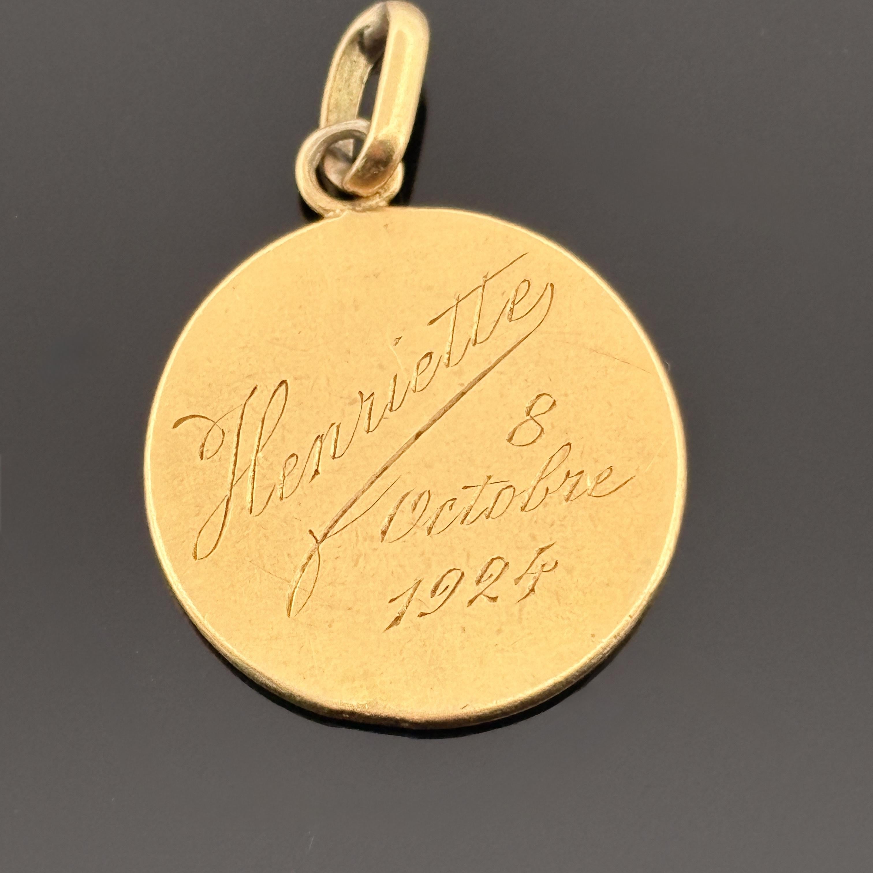 Antique Art Nouveau Blessed Virgin Mary Medal Pendant 18k Gold, French, 17.25mm