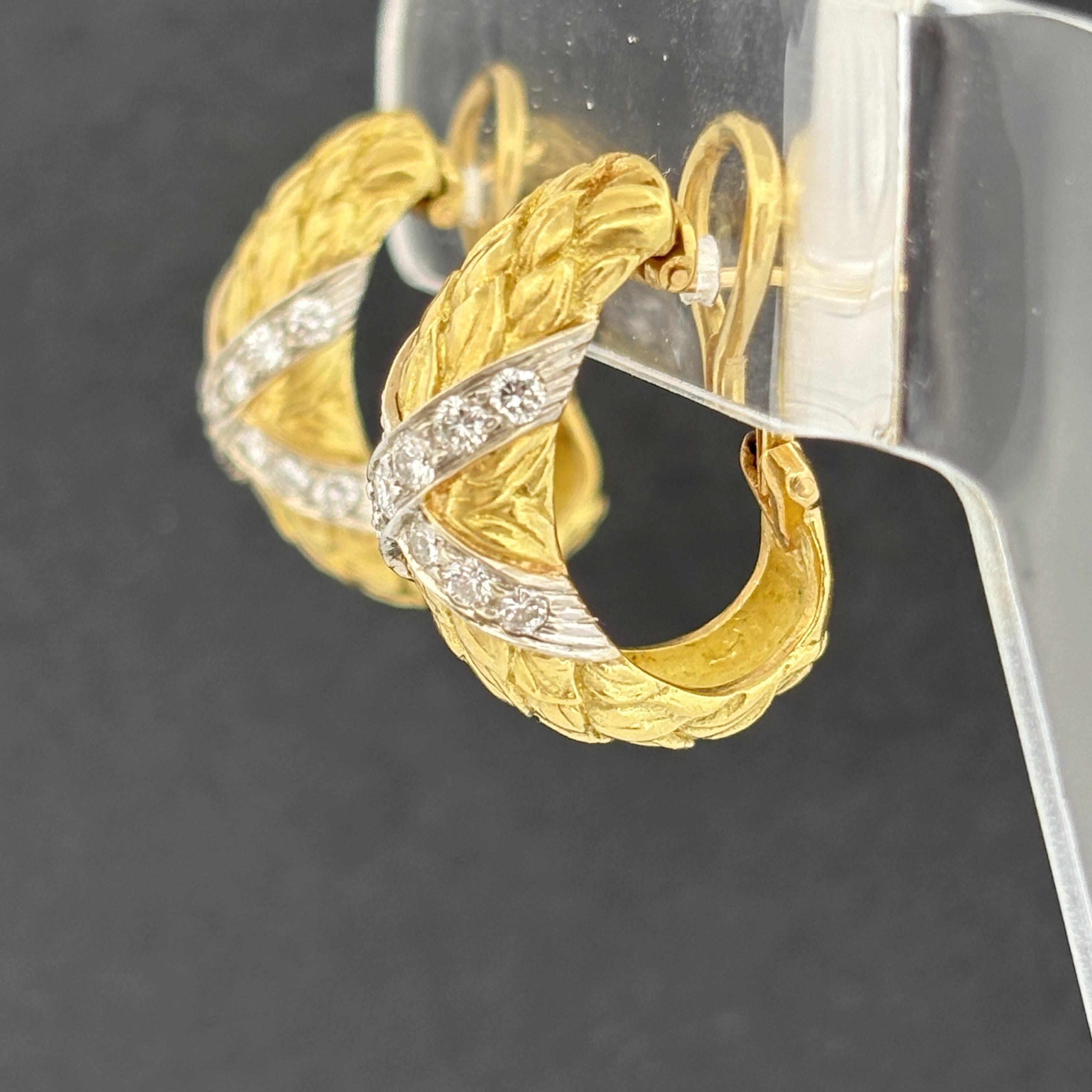 Seidengang Laurel Semi-Hoop Earrings 18k Gold & Diamond