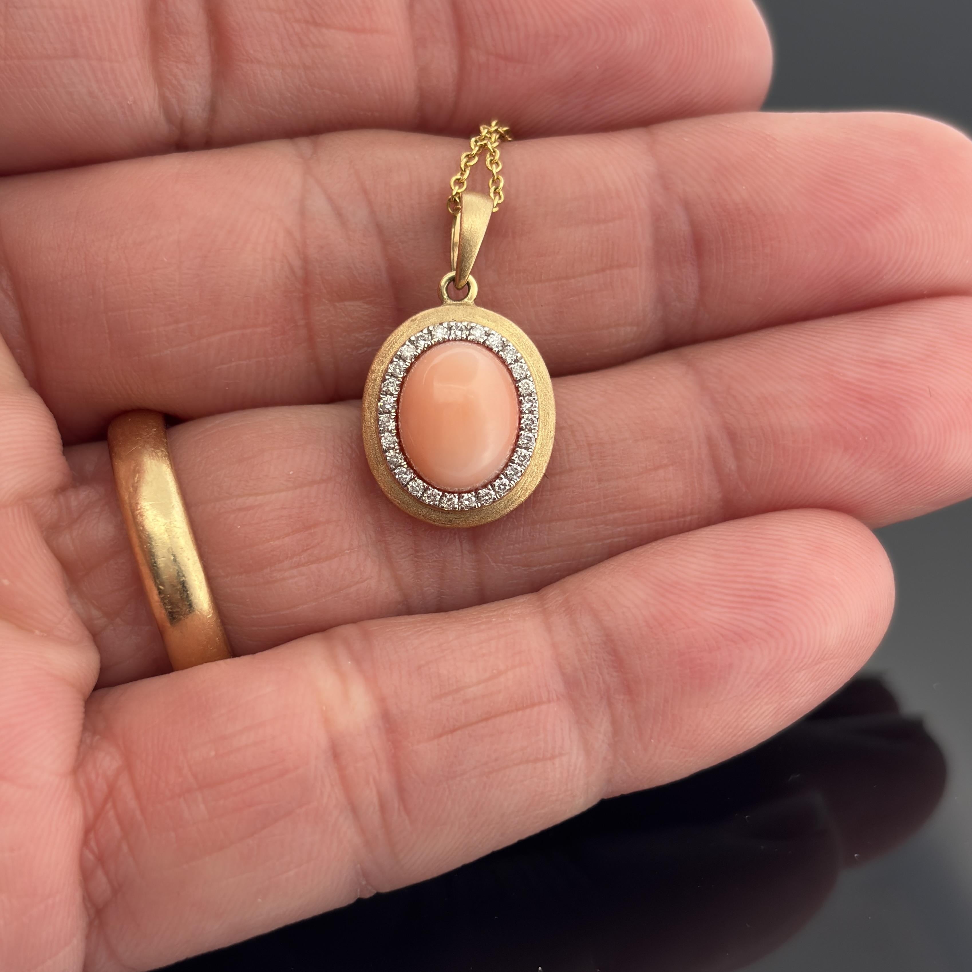 Effy Coral Cabochon & Diamond Pendant Necklace Satin Finish 14k Yellow Gold