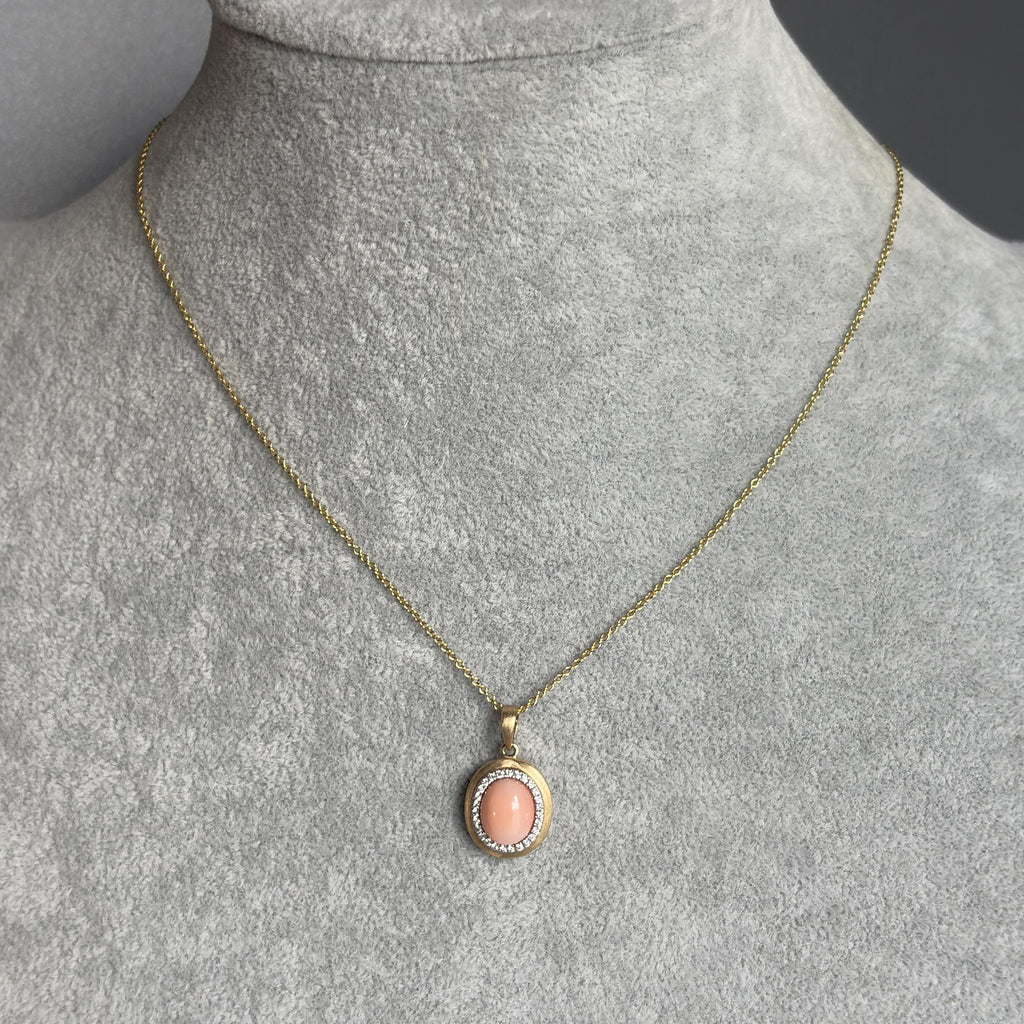 Effy Coral Cabochon & Diamond Pendant Necklace Satin Finish 14k Yellow Gold