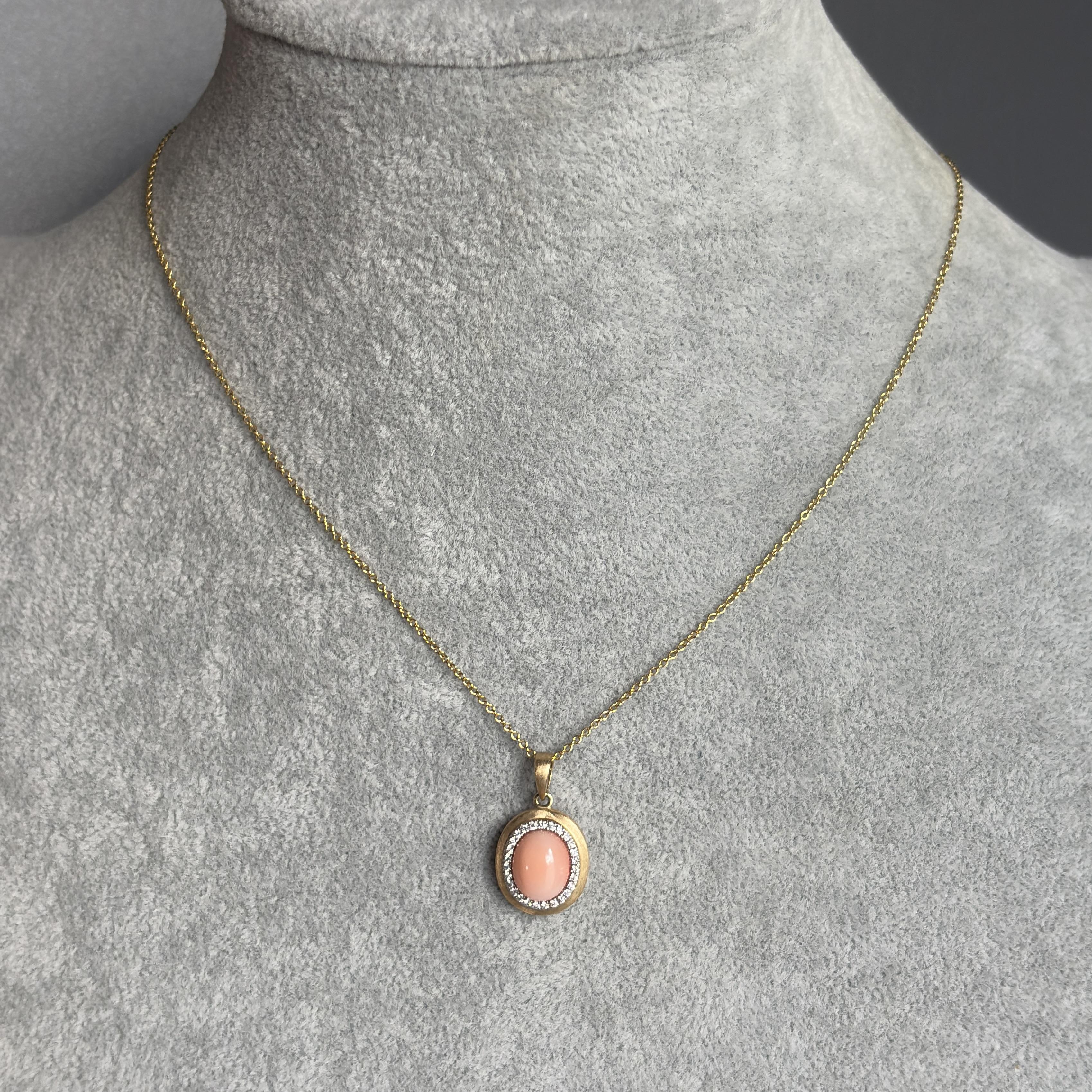 Effy Coral Cabochon & Diamond Pendant Necklace Satin Finish 14k Yellow Gold