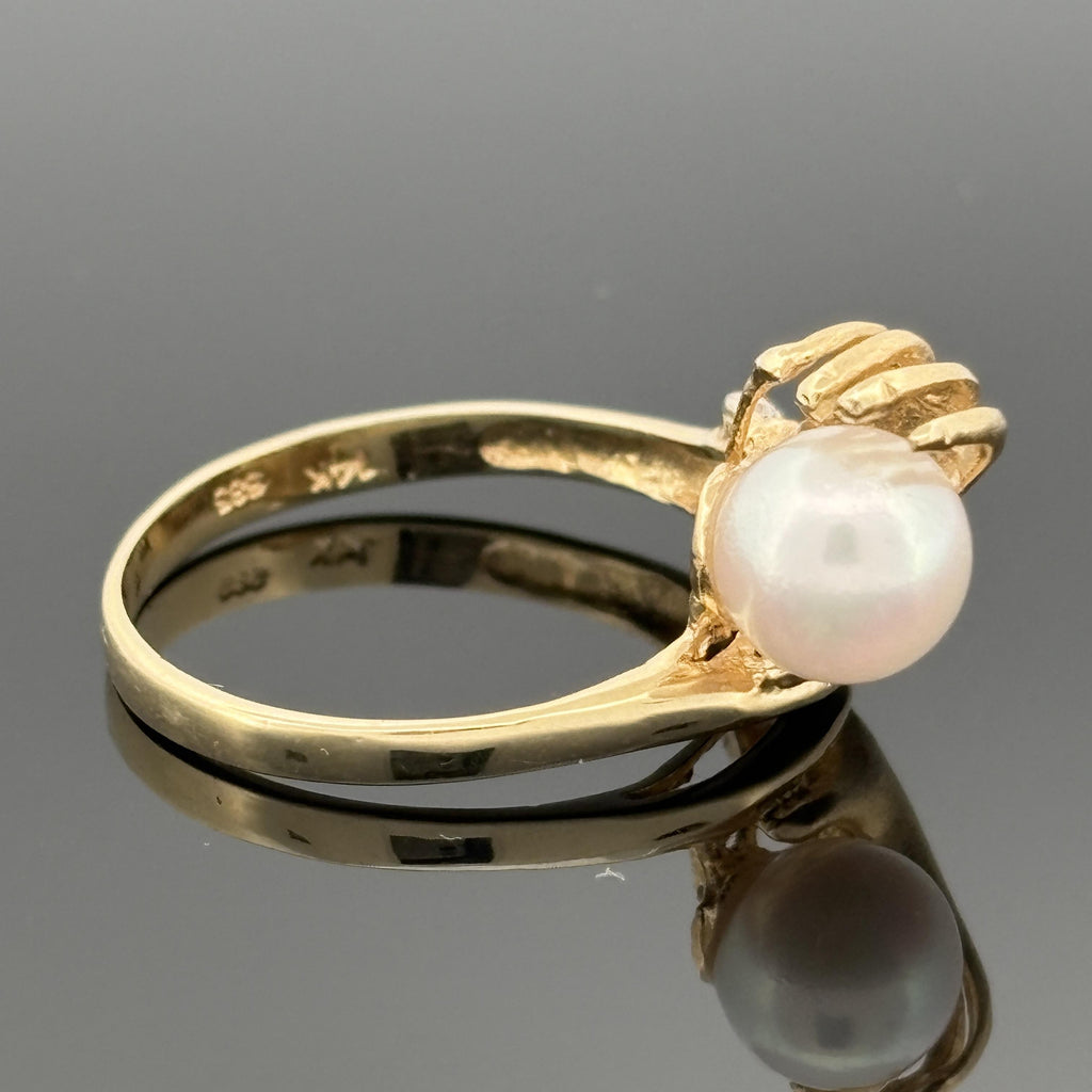 Estate 14k Yellow Gold Hand Ring w/ Pearl