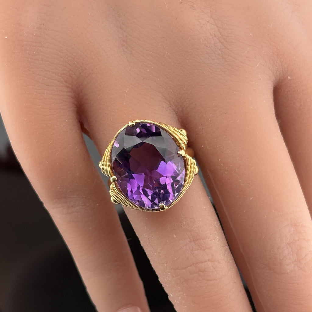 Vintage H. Stern Amethyst Ring 18k Yellow Gold, 12.65ct