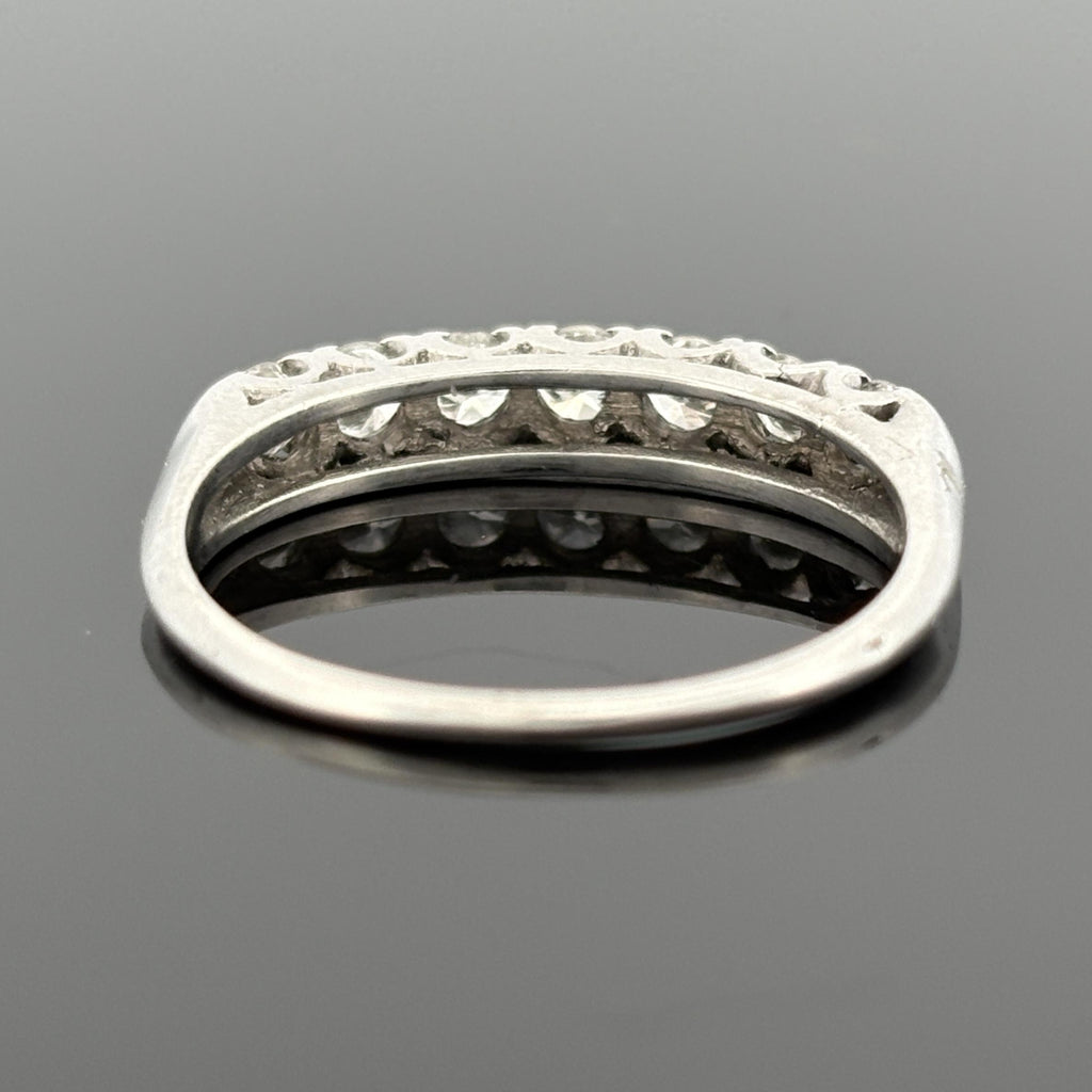 Vintage 1950s Mid-Century Platinum Diamond Band – Fishtail Set, 0.50ctw, Sz 7.25