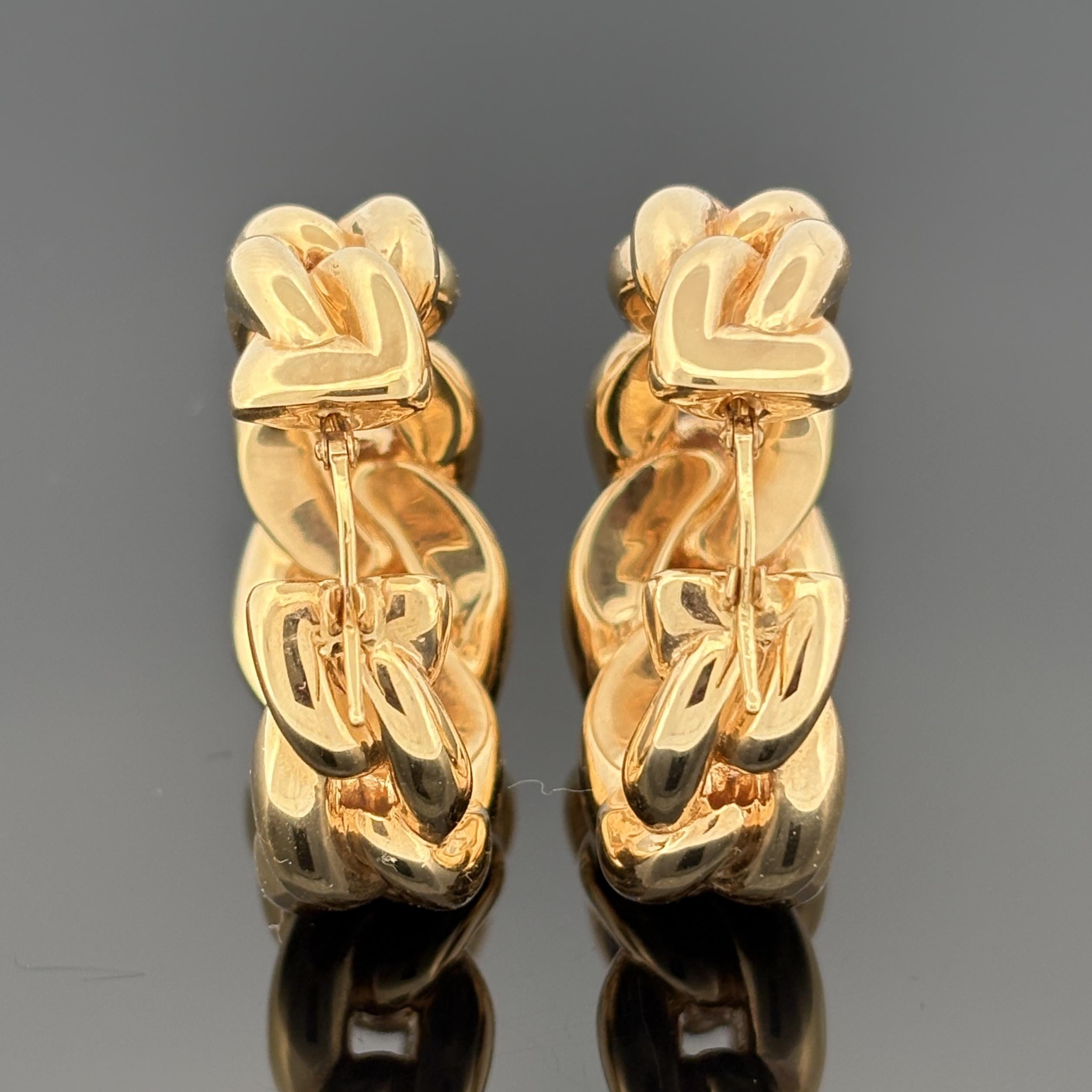 Vintage 18k Yellow Gold Large Curb Link Hoop Earrings by Il Gioiello