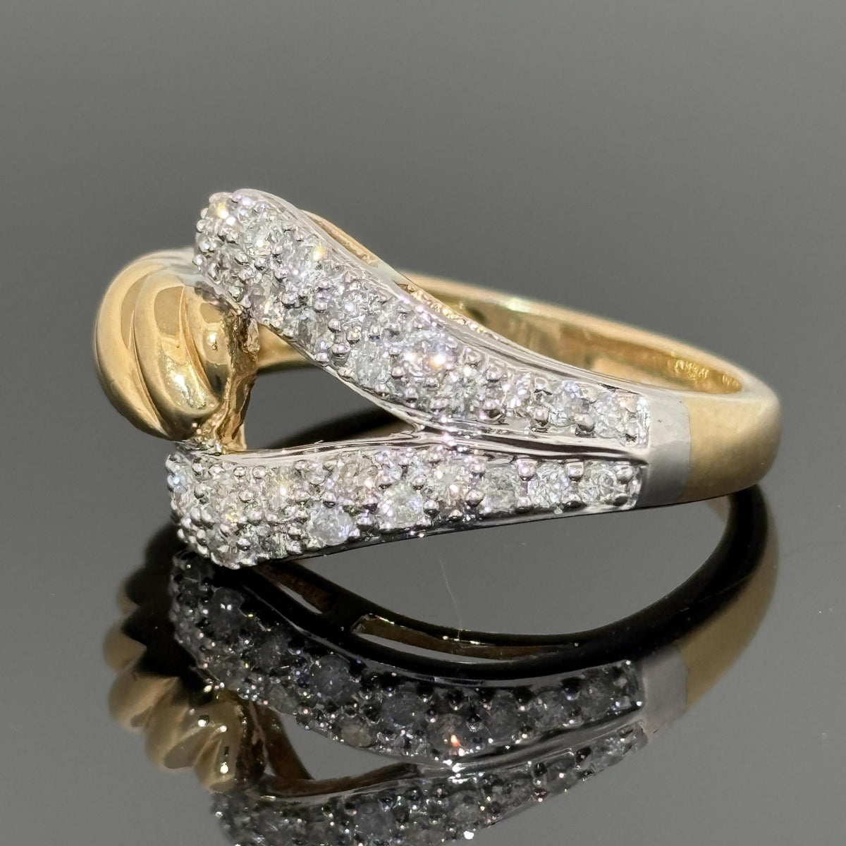 Vintage 90's Diamond Pavé Cable Buckle Ring ~0.76ctw