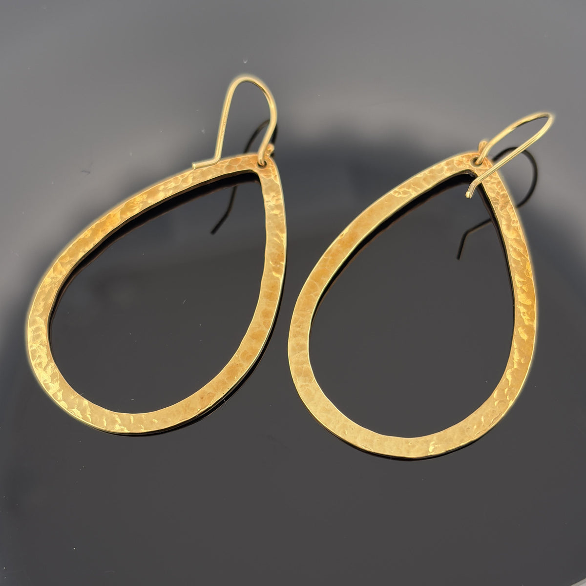 Ippolita Classico Large Open Teardrop Hammered Earrings, 18k Yellow Gold 9.9g