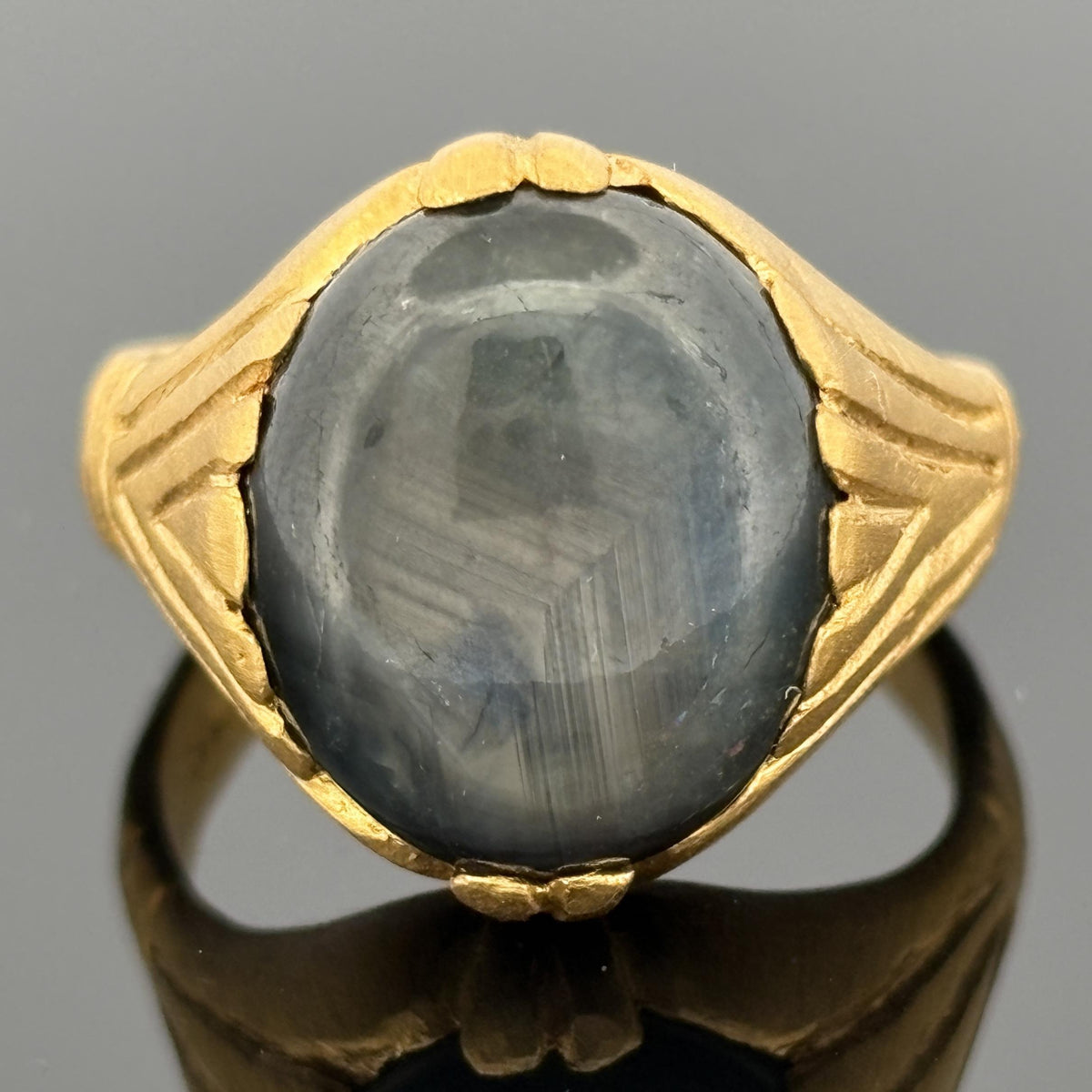 Unheated 13.65 Carat Sapphire Ring in Hand-Carved 23.6K Gold, Unisex