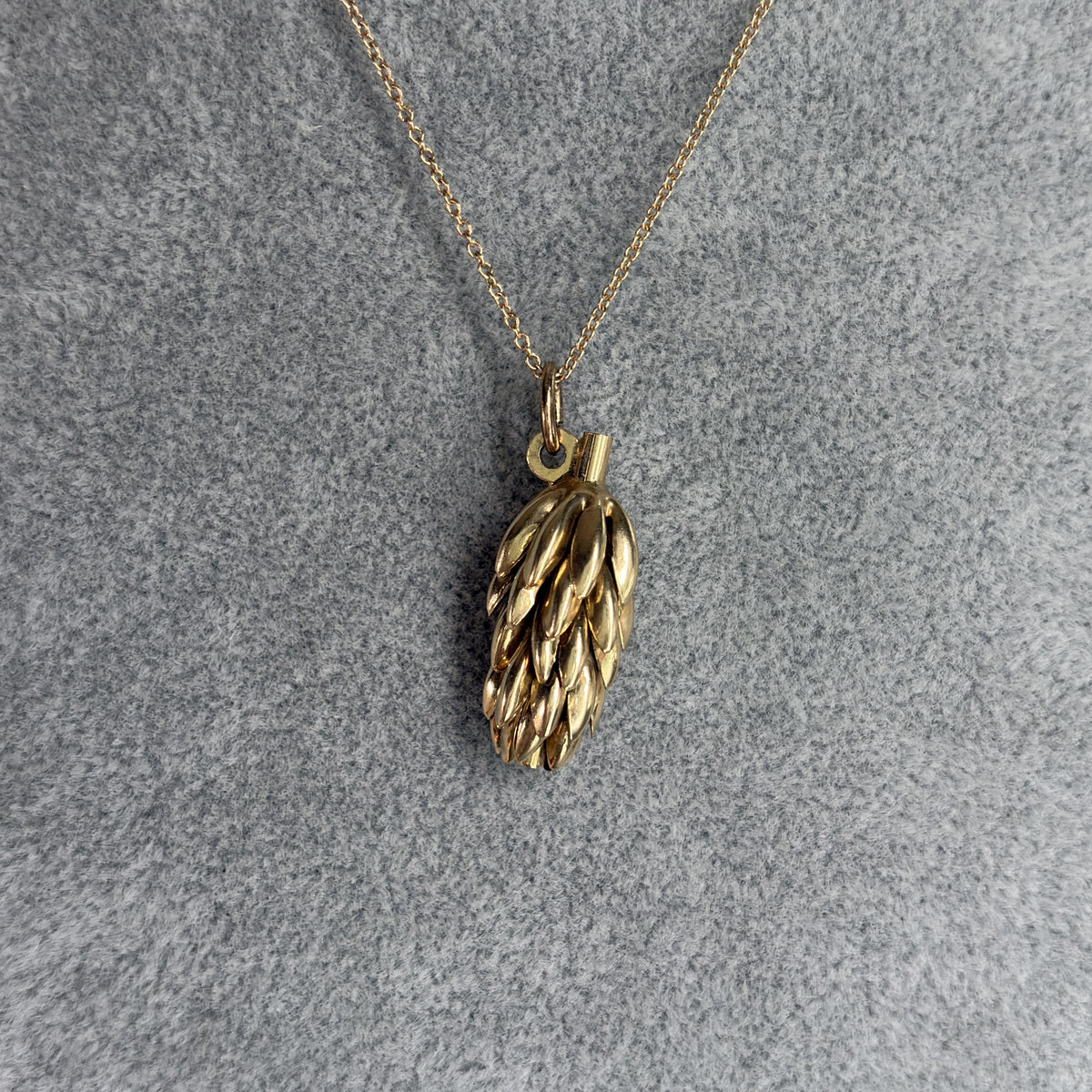 Vintage Italian 14K Yellow Gold Banana Bunch Charm Pendant, Late 1960's